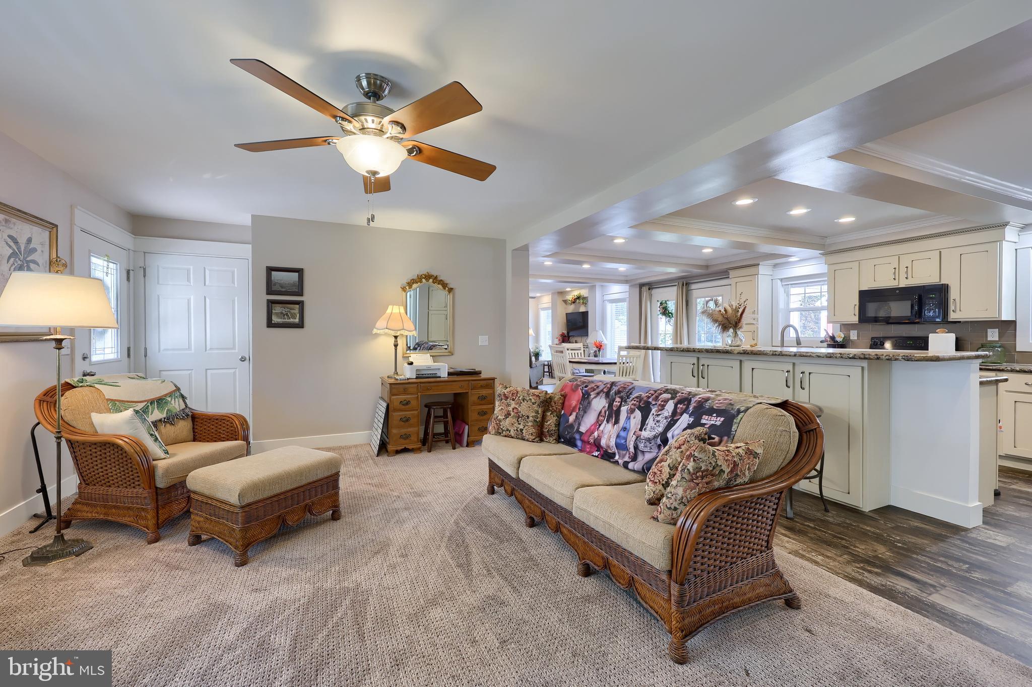 837 N FORGE ROAD