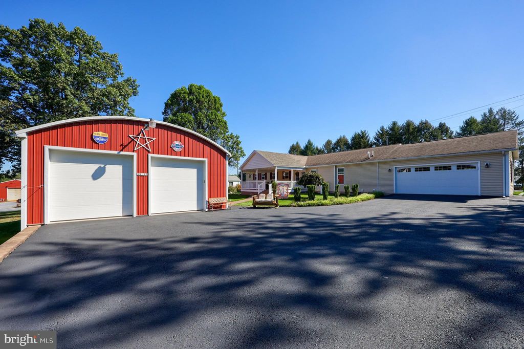Photo of 837 N Forge Road, PALMYRA, PA 17078 (MLS # PALN2023152)