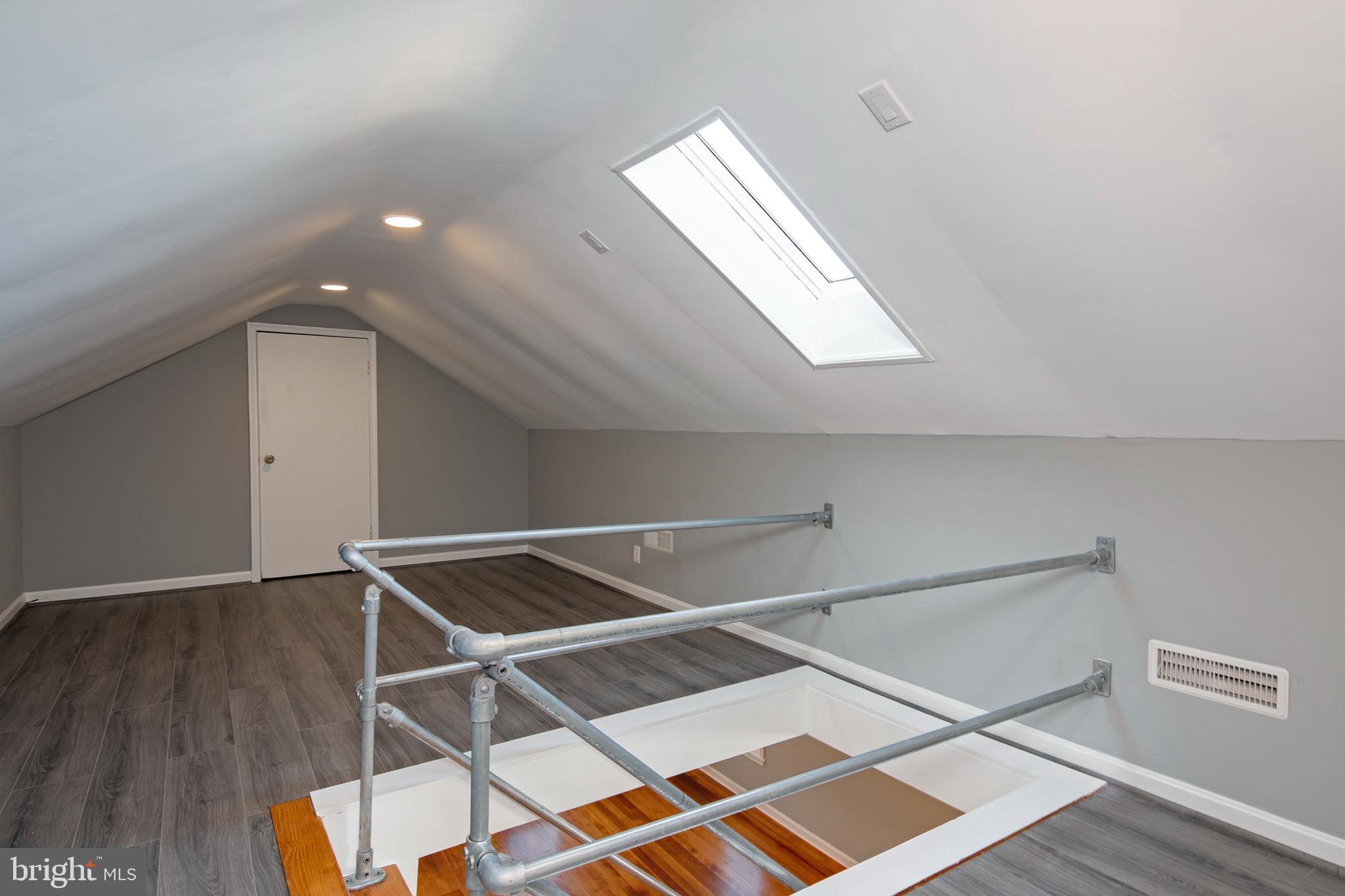 CAMBRIDGE - Residential