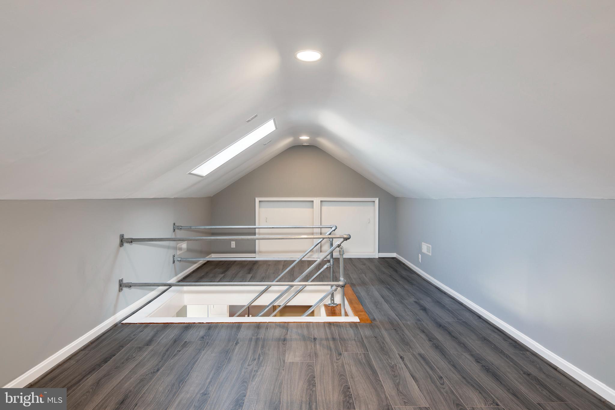 CAMBRIDGE - Residential