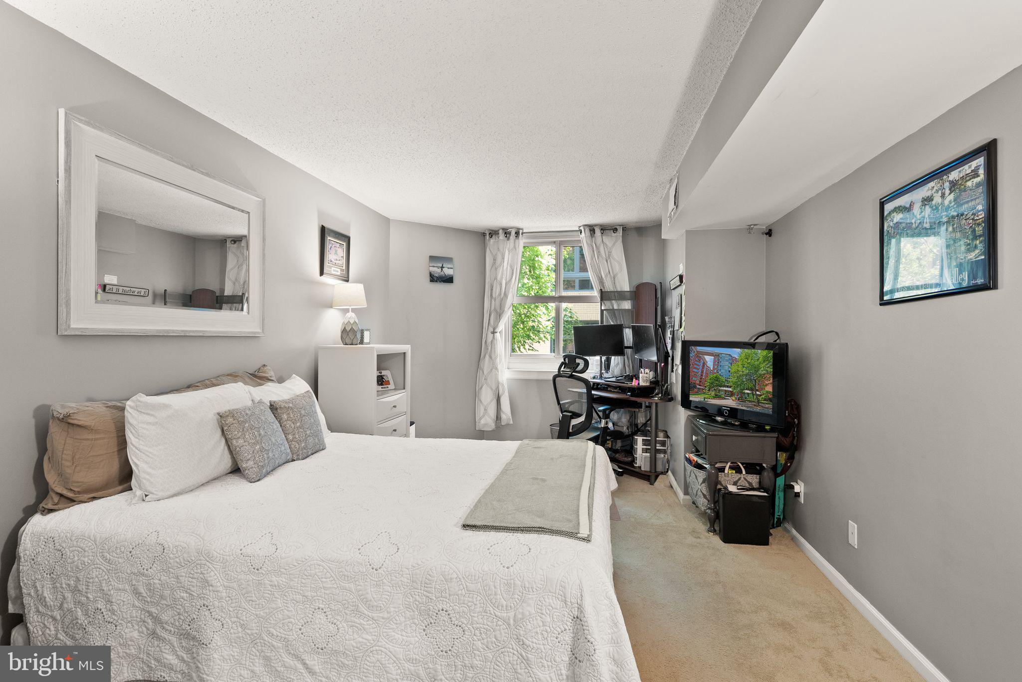 WESTVIEW AT BALLSTON METRO - Residential Lease