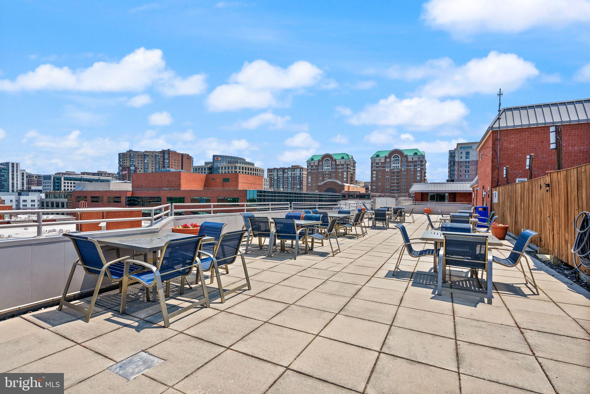 WESTVIEW AT BALLSTON METRO - Residential Lease