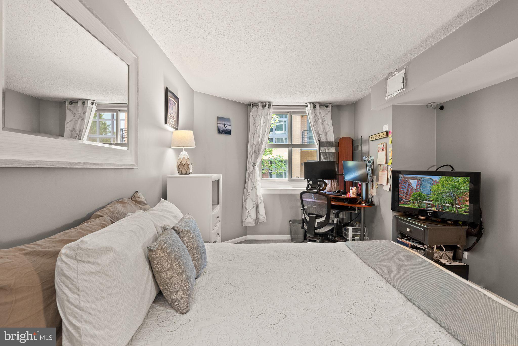 WESTVIEW AT BALLSTON METRO - Residential Lease