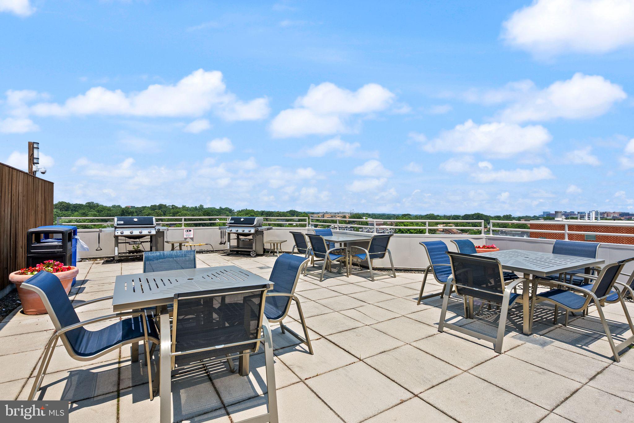 WESTVIEW AT BALLSTON METRO - Residential Lease