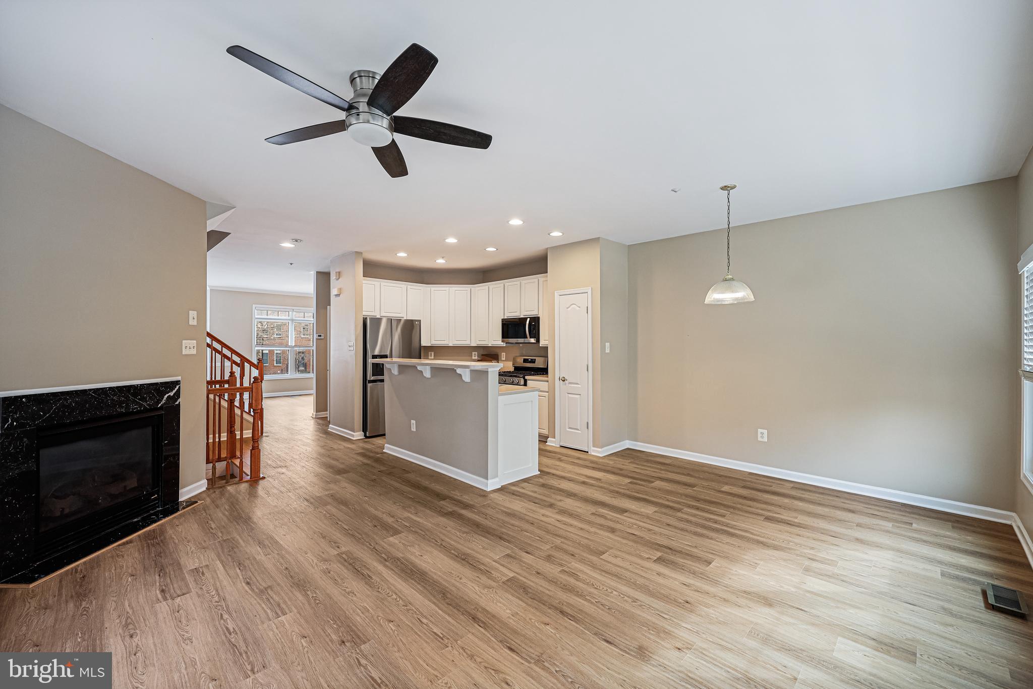 GOVERNORS GRANT - Residential Lease