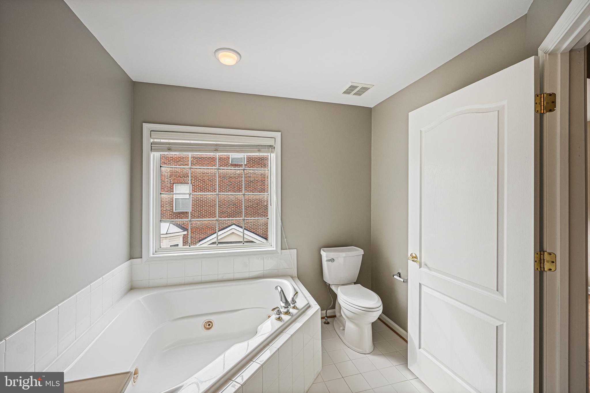 GOVERNORS GRANT - Residential Lease