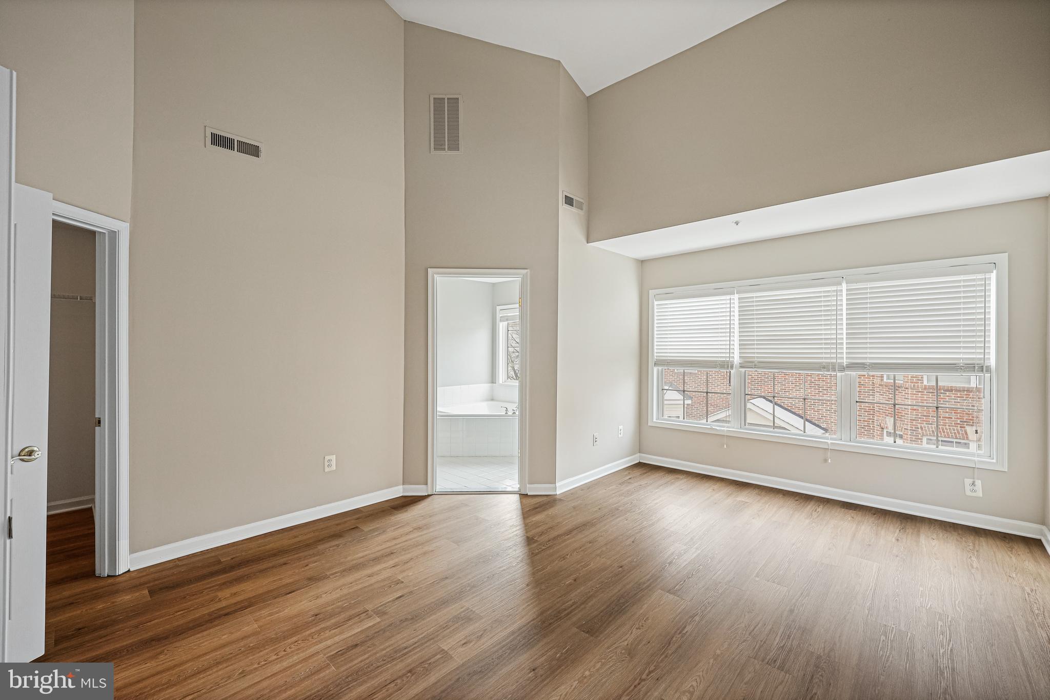 GOVERNORS GRANT - Residential Lease