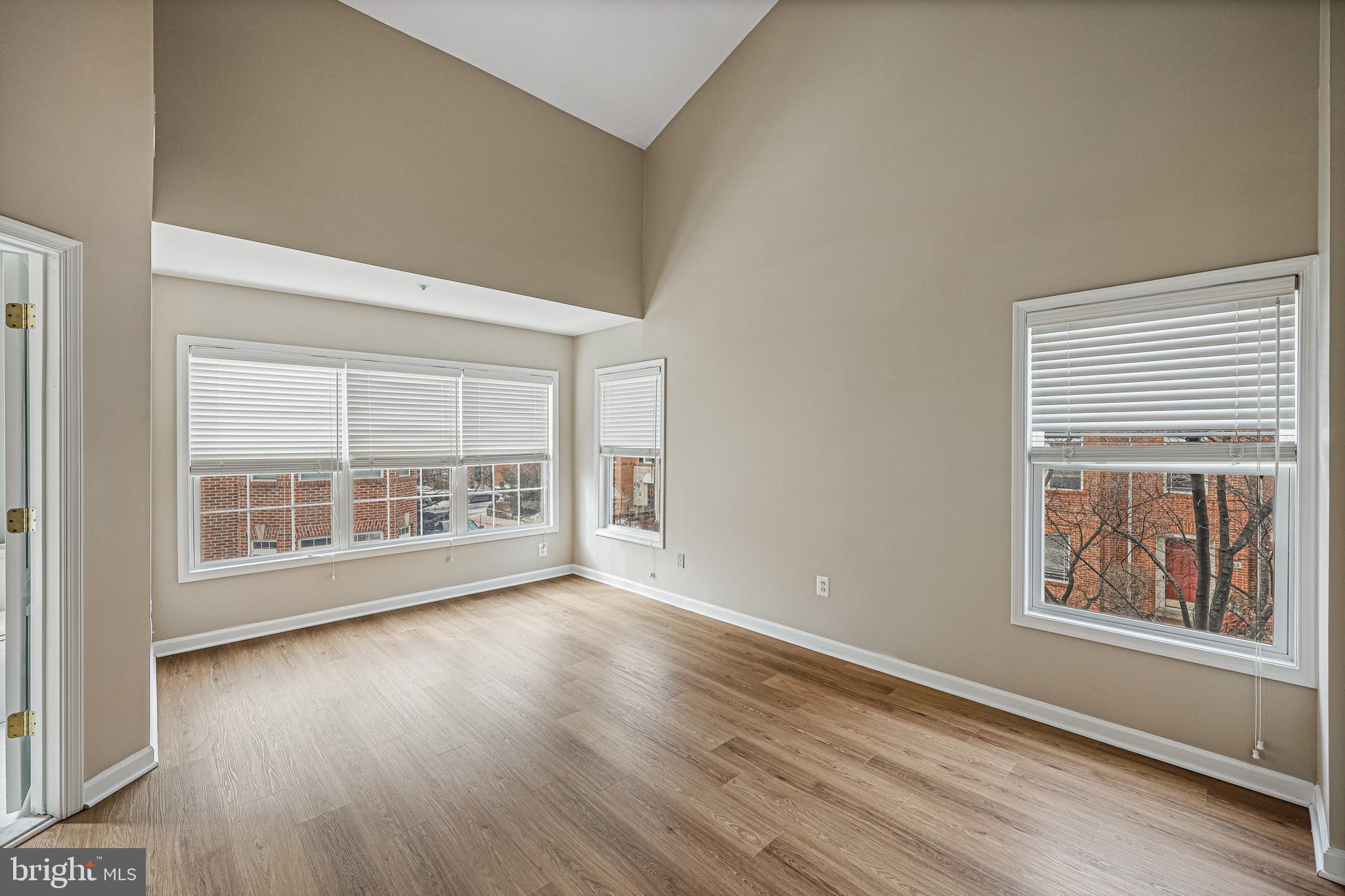 GOVERNORS GRANT - Residential Lease