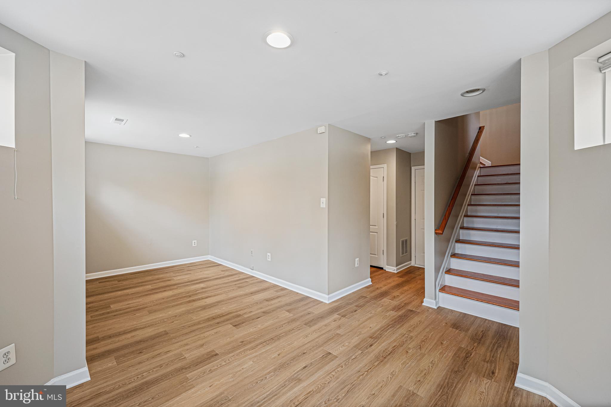 GOVERNORS GRANT - Residential Lease