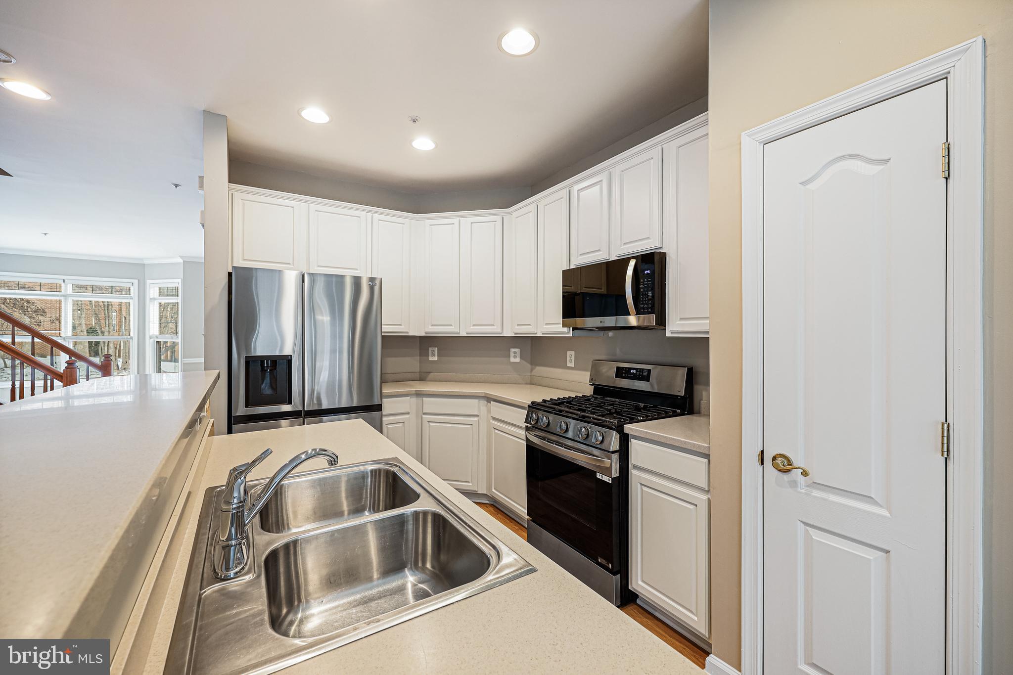 GOVERNORS GRANT - Residential Lease