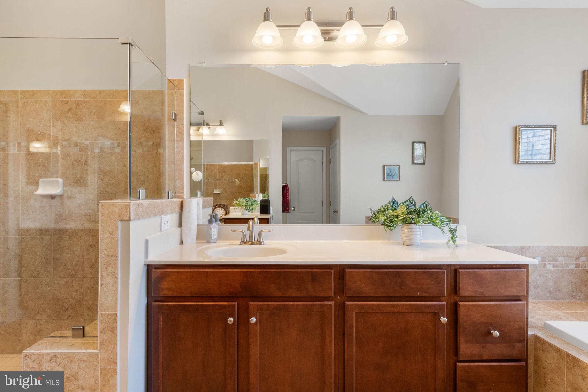 POPLAR ESTATES - Residential