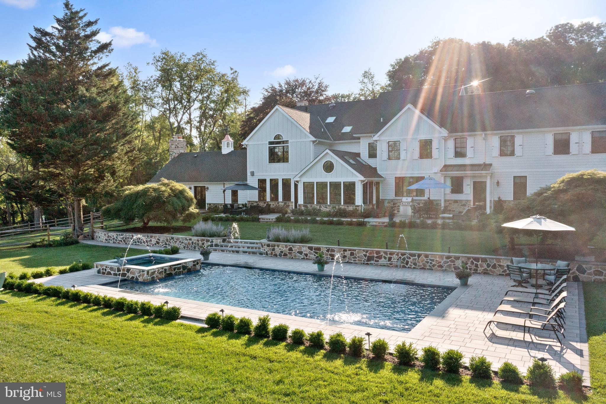 239 SPRING ROAD