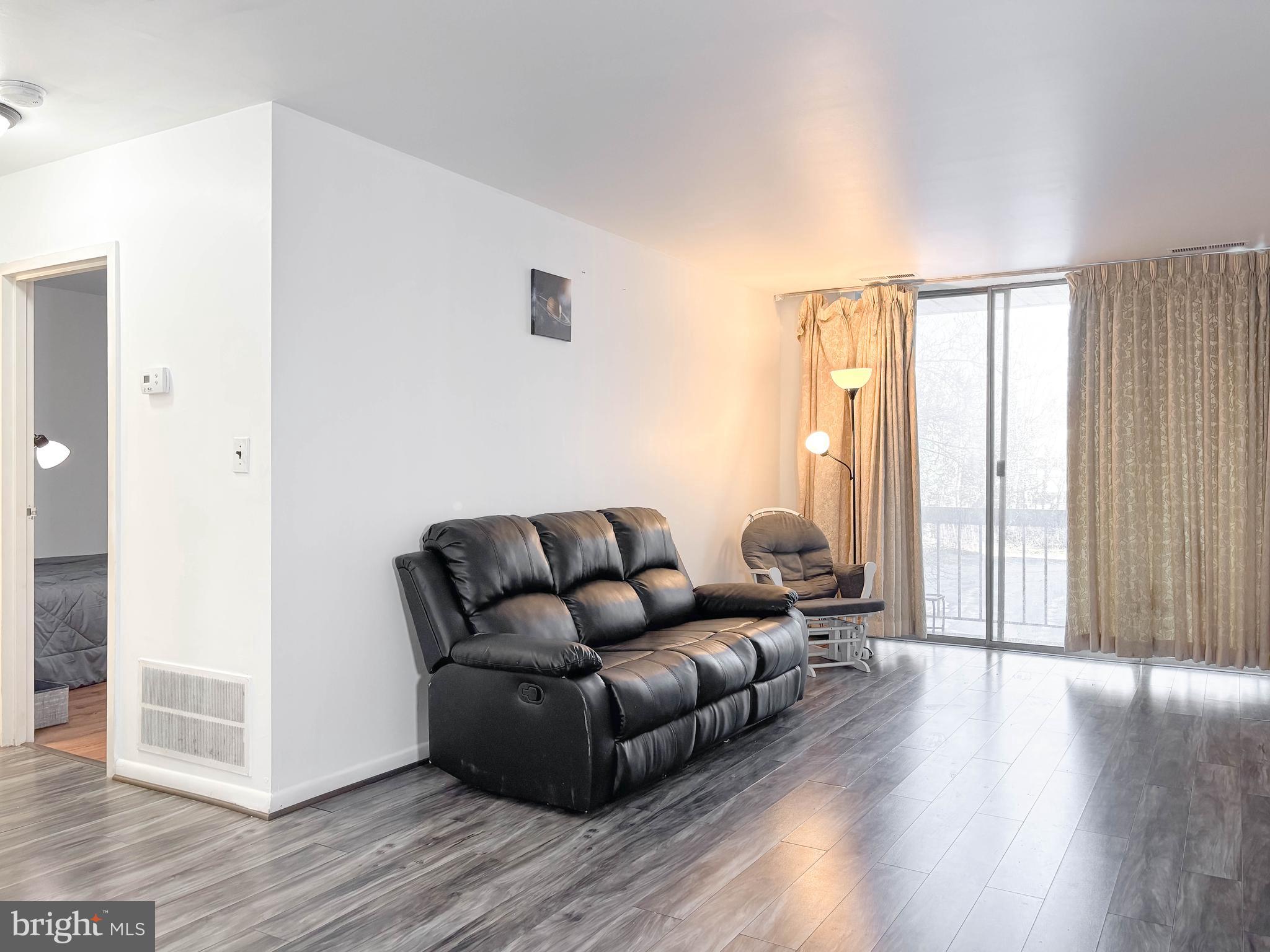 130 SLADE AVENUE 302