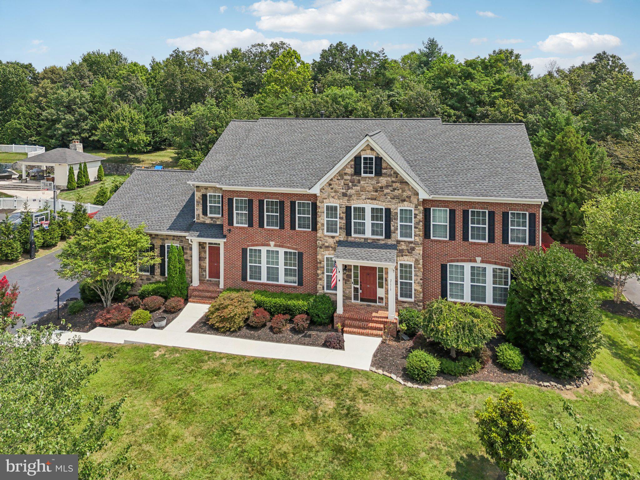 BROADLANDS - Residential