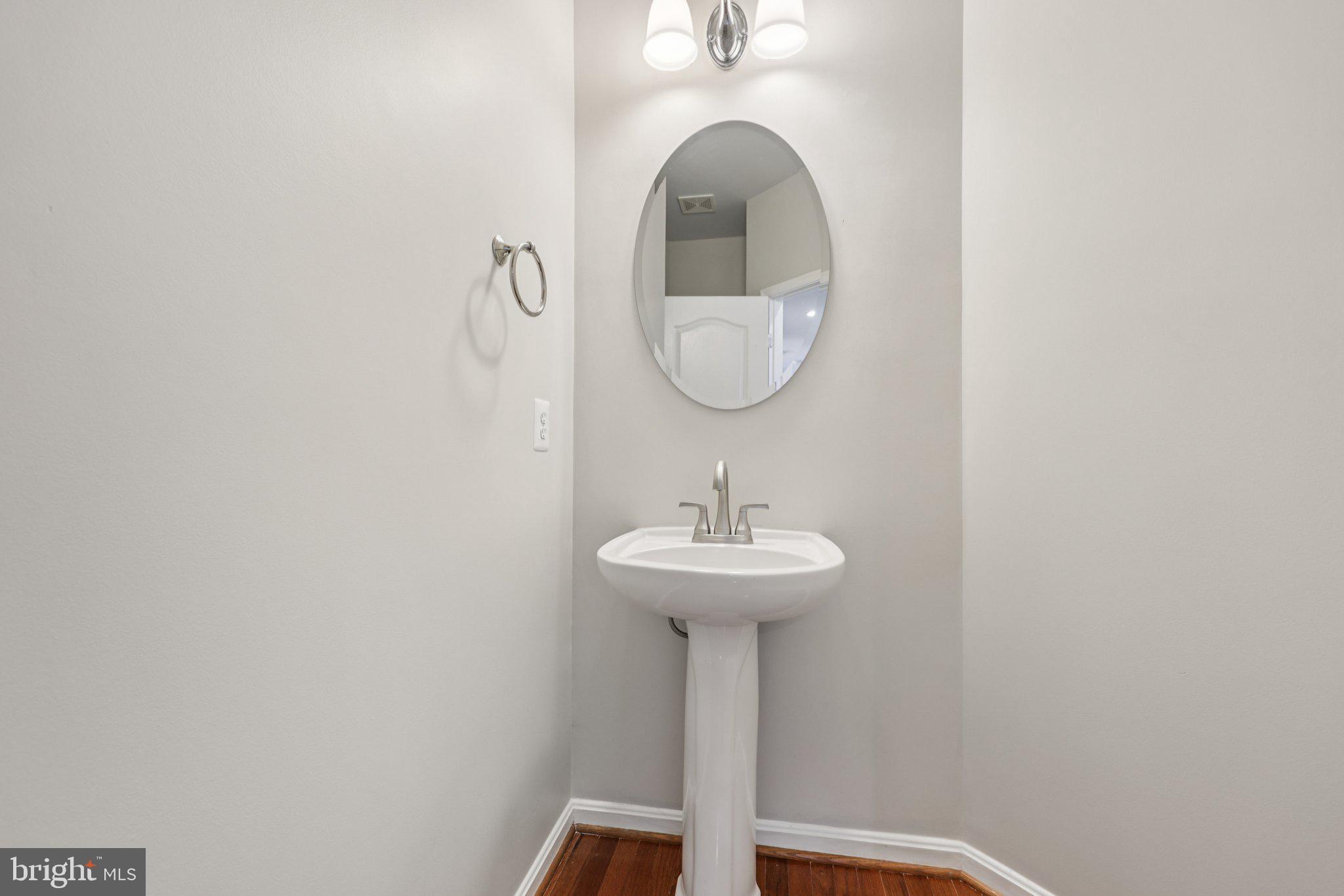 BROADLANDS - Residential