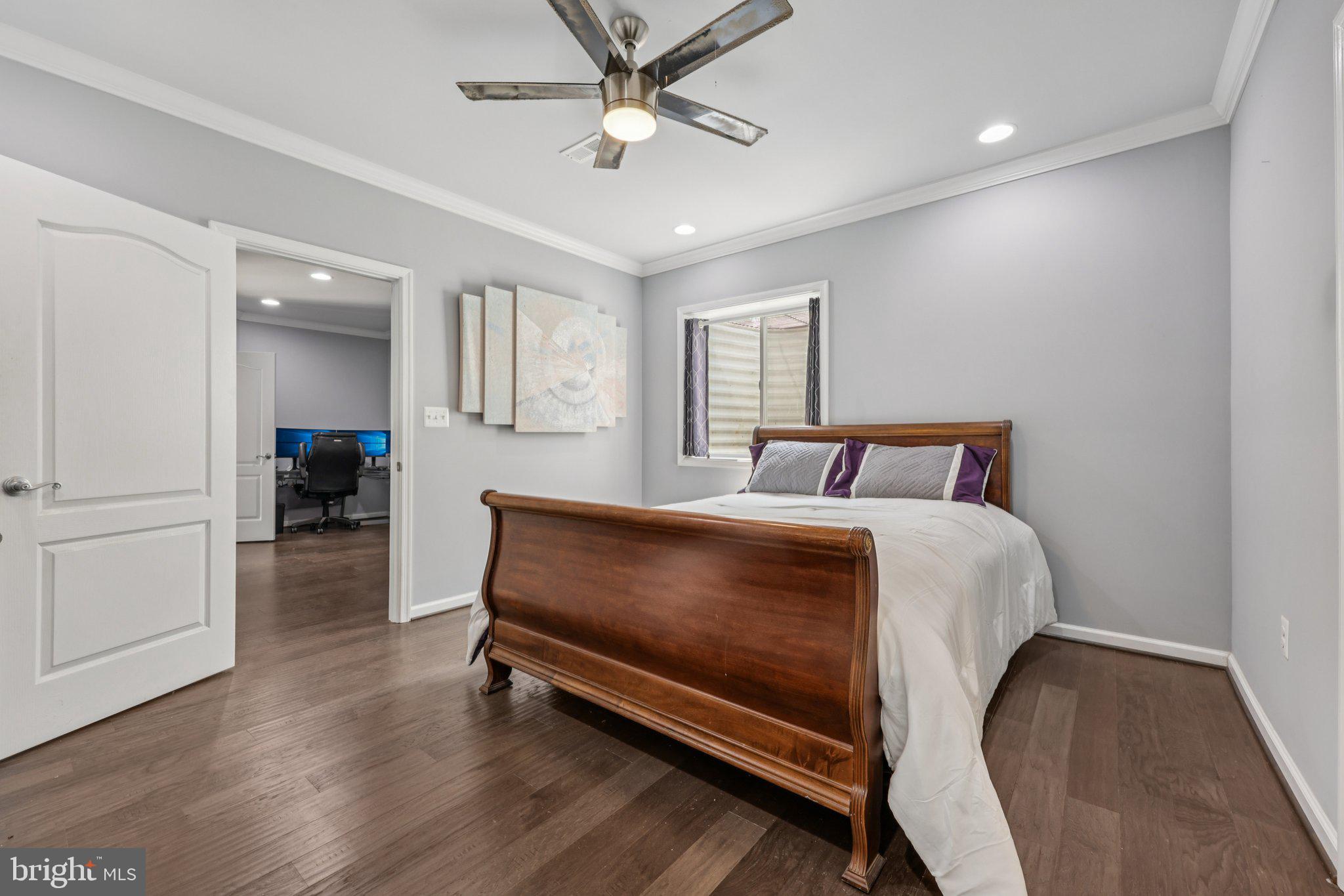 BROADLANDS - Residential