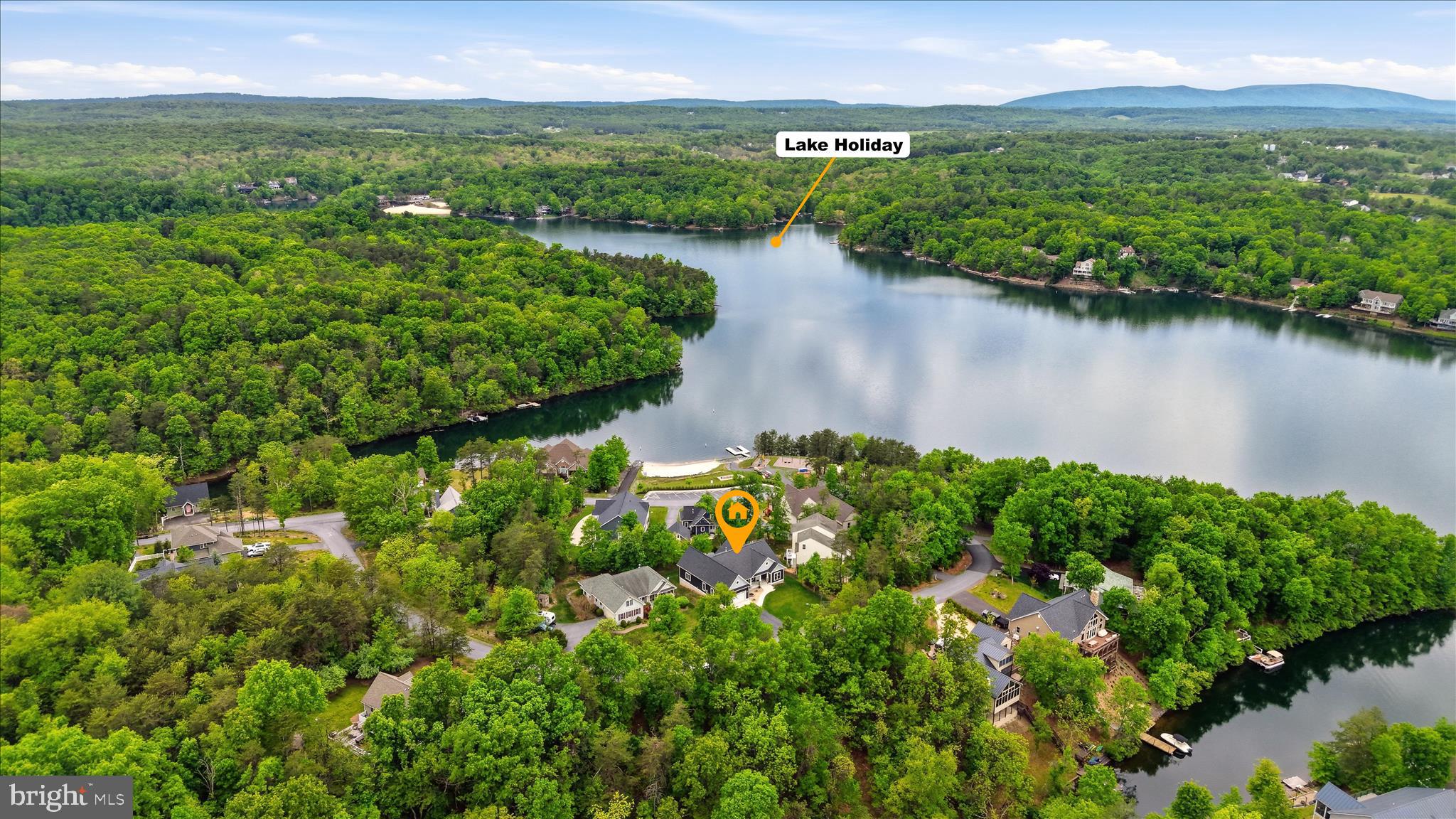 LAKE HOLIDAY ESTATES - Residential