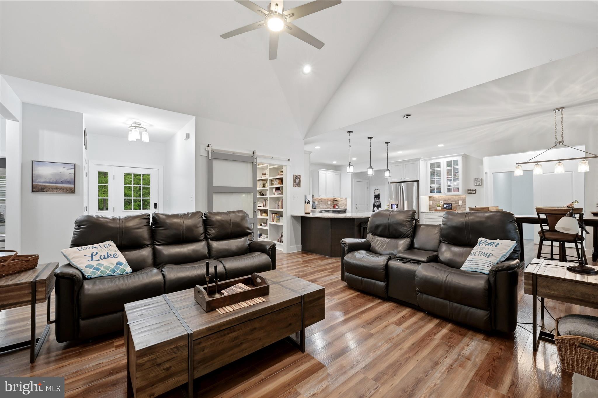 LAKE HOLIDAY ESTATES - Residential