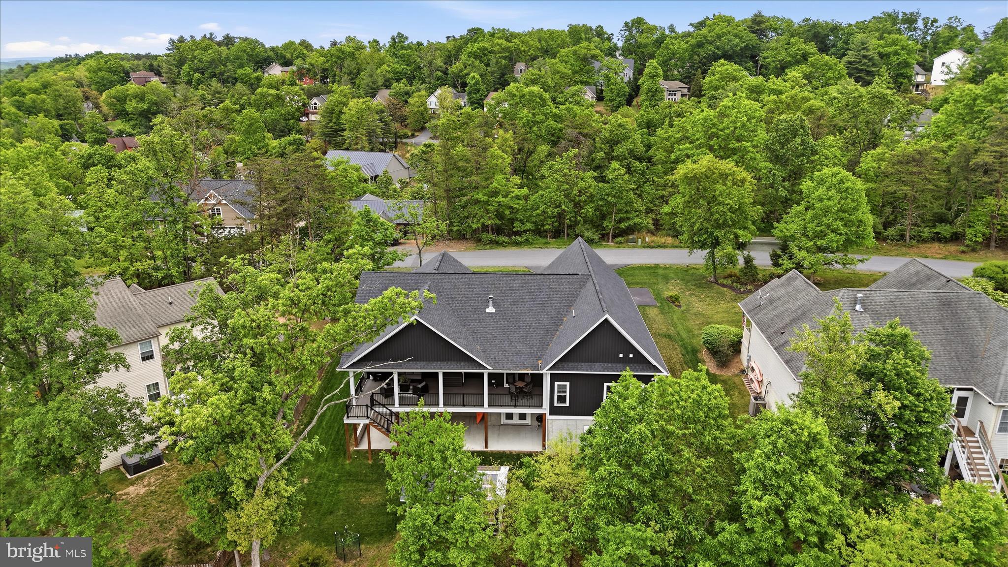 LAKE HOLIDAY ESTATES - Residential