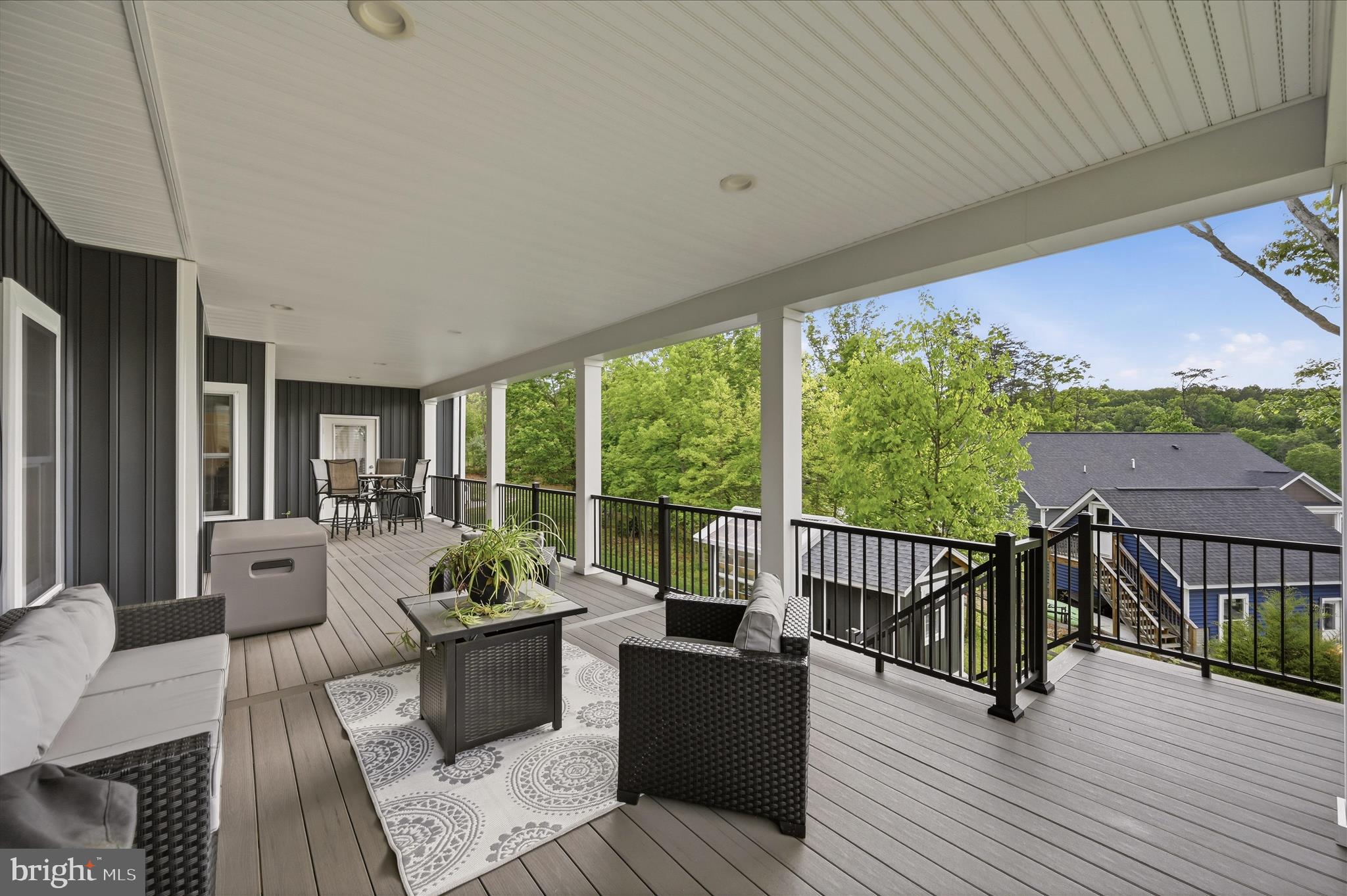 LAKE HOLIDAY ESTATES - Residential