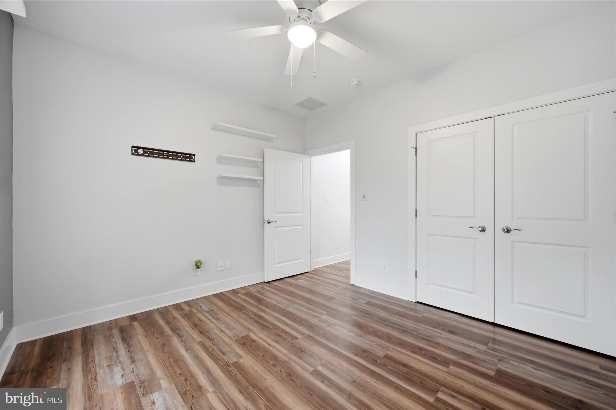 LAKE HOLIDAY ESTATES - Residential
