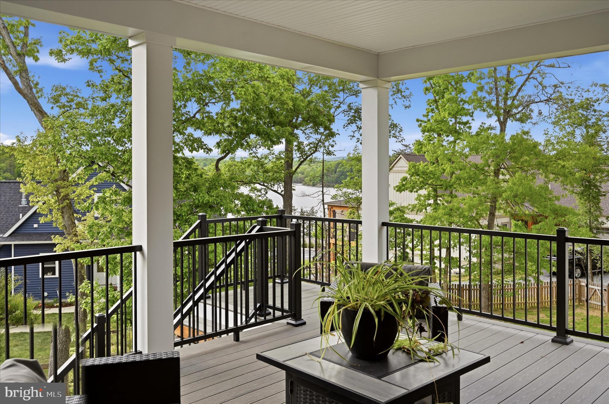 LAKE HOLIDAY ESTATES - Residential