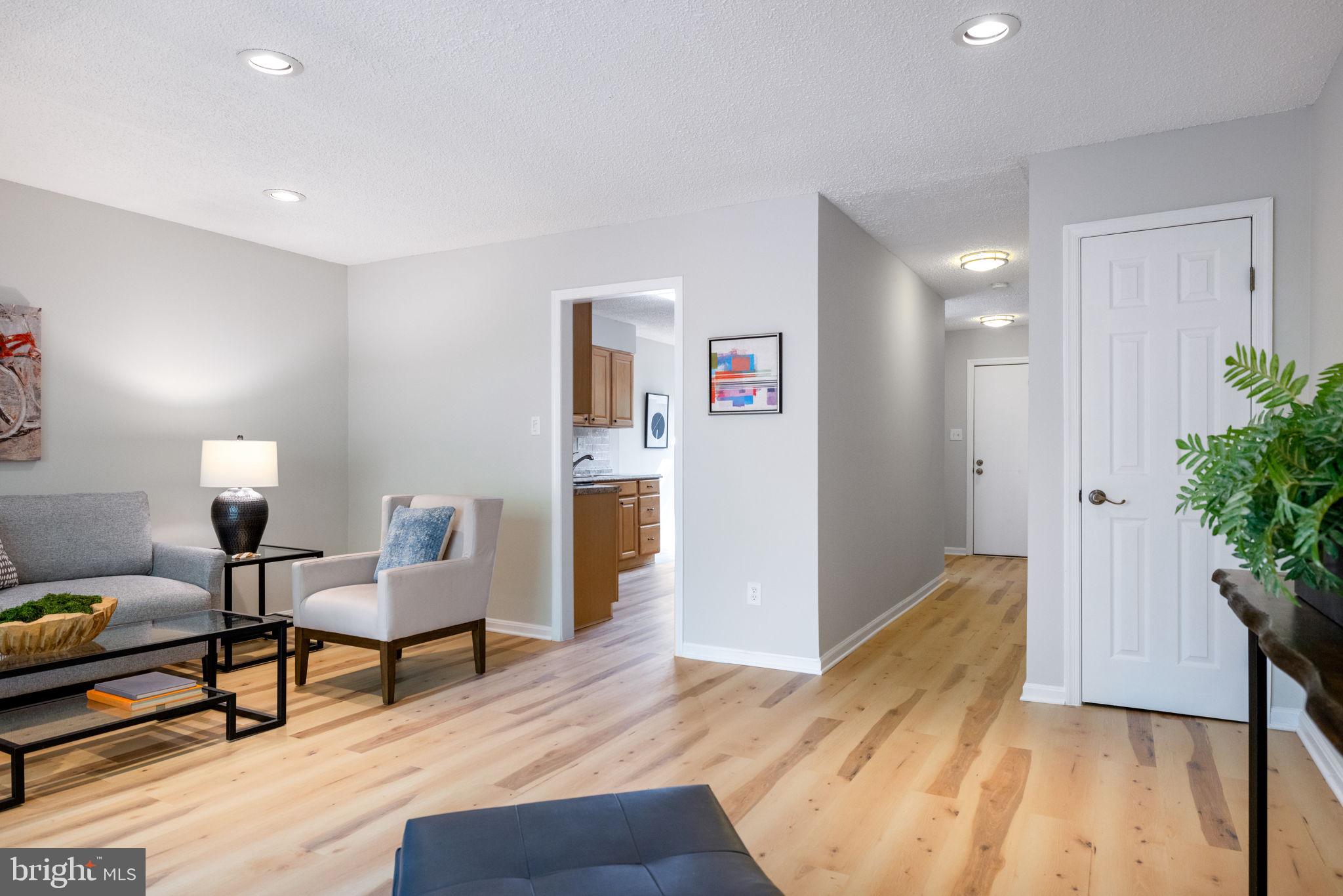 SOUTHGATE SQUARE CLUSTER - Residential