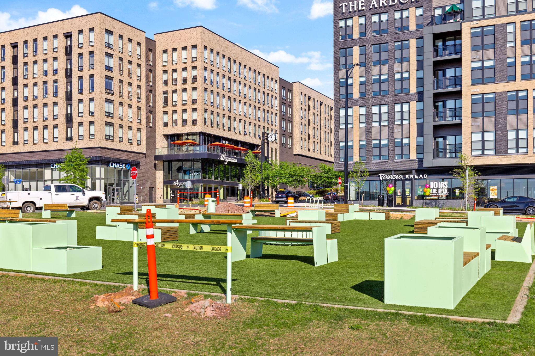 SOUTHGATE SQUARE CLUSTER - Residential