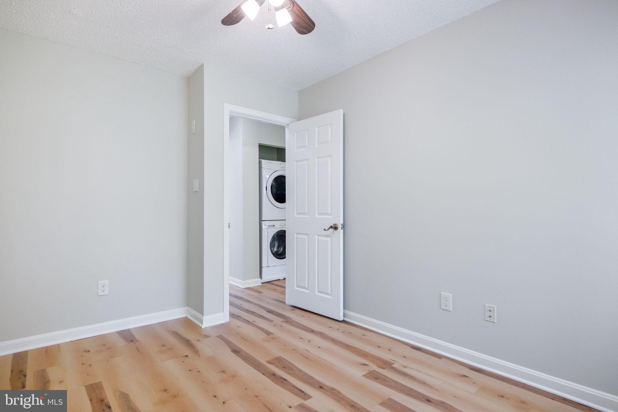 SOUTHGATE SQUARE CLUSTER - Residential