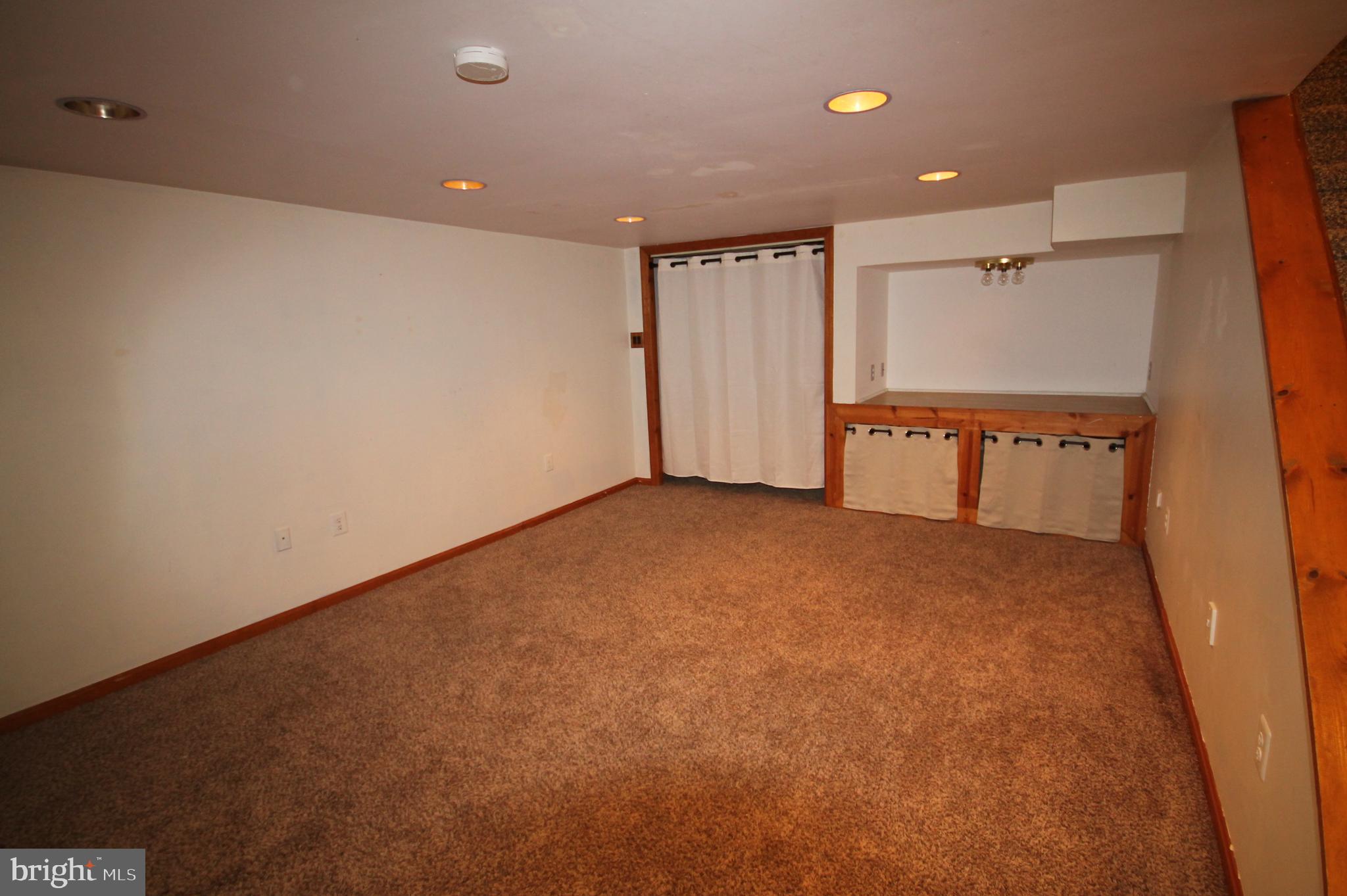 WHITPAIN HILLS - Residential Lease