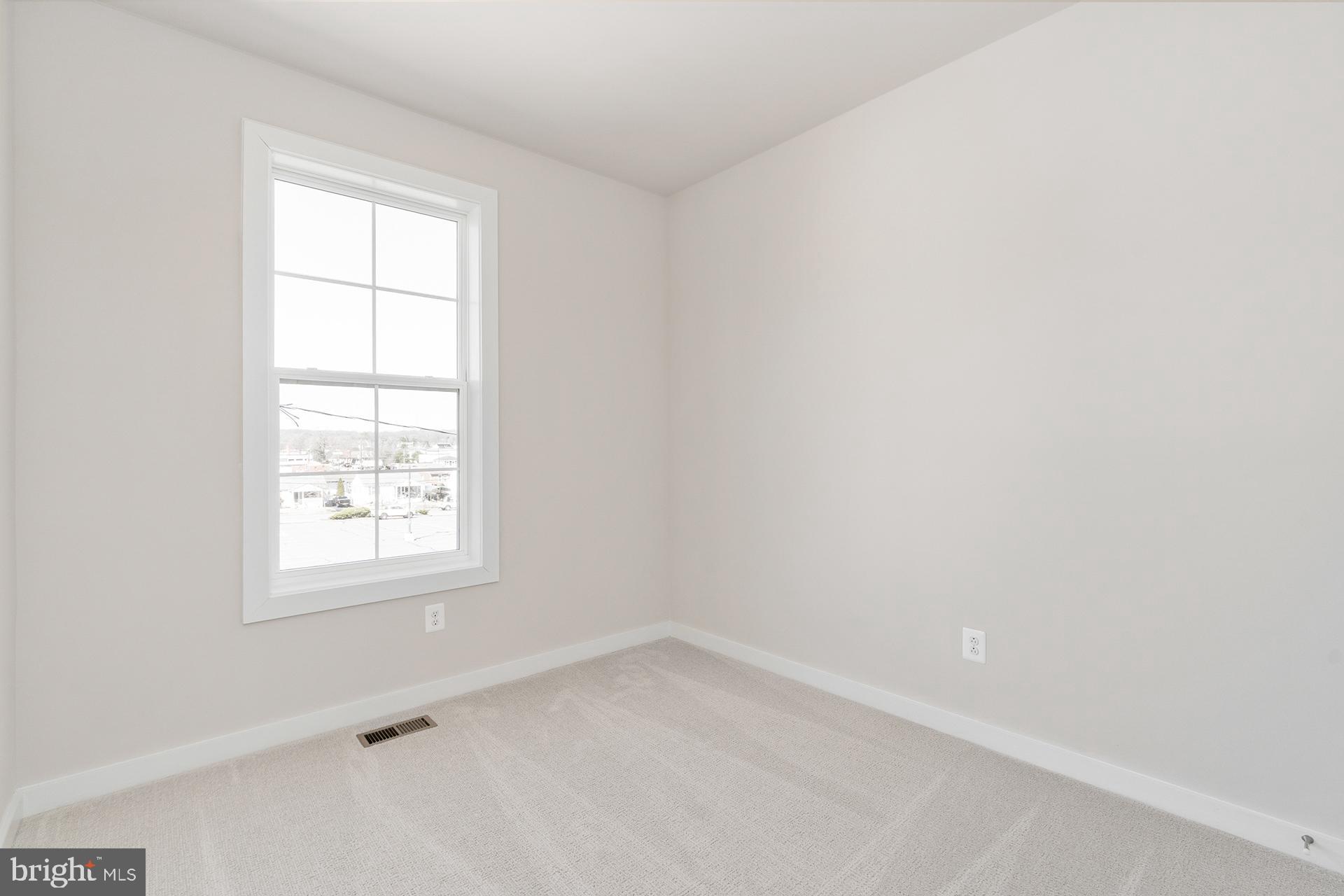 MARY'S LANDING - Residential