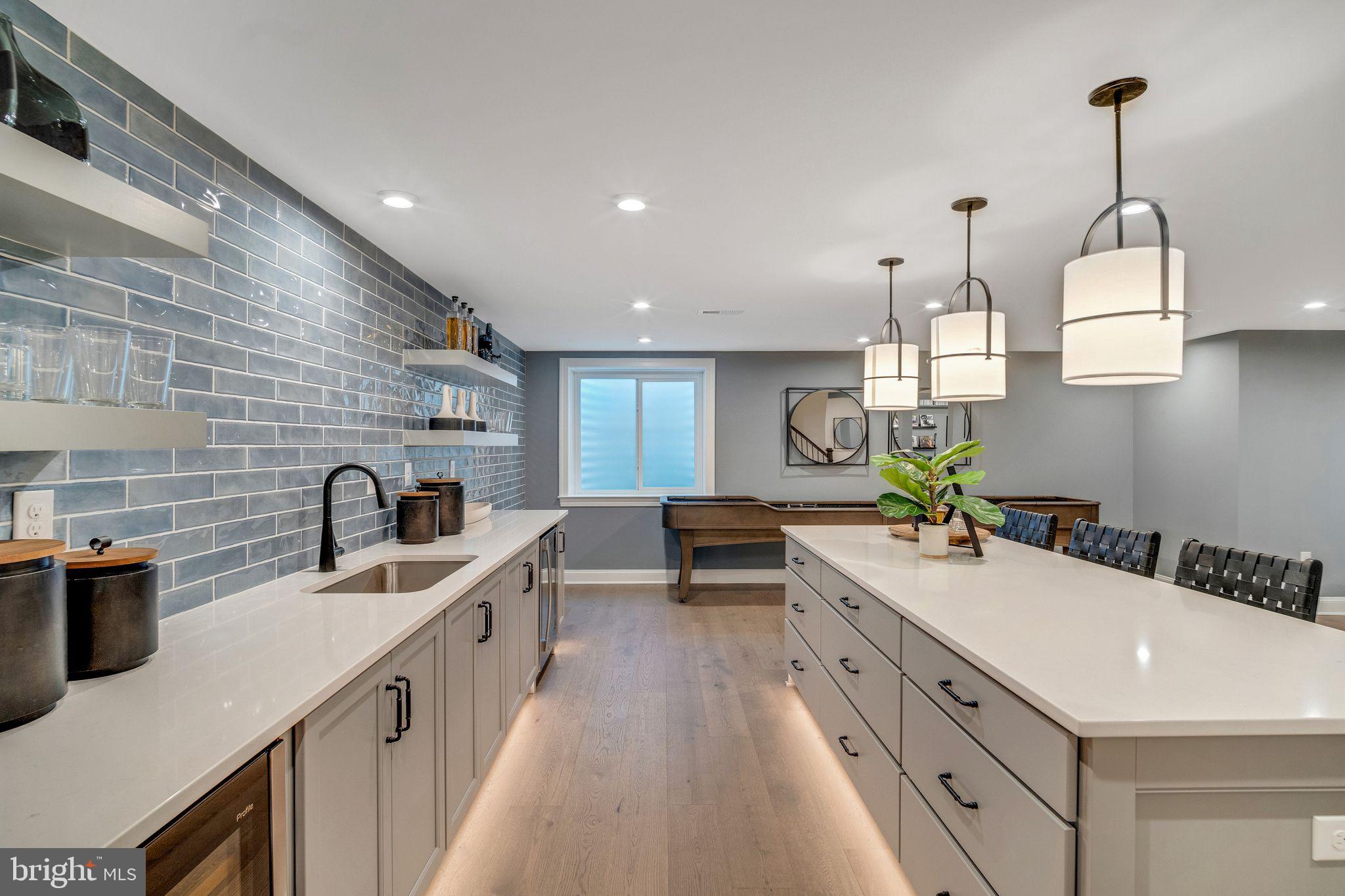 STRAWBERRY HILLS - Residential