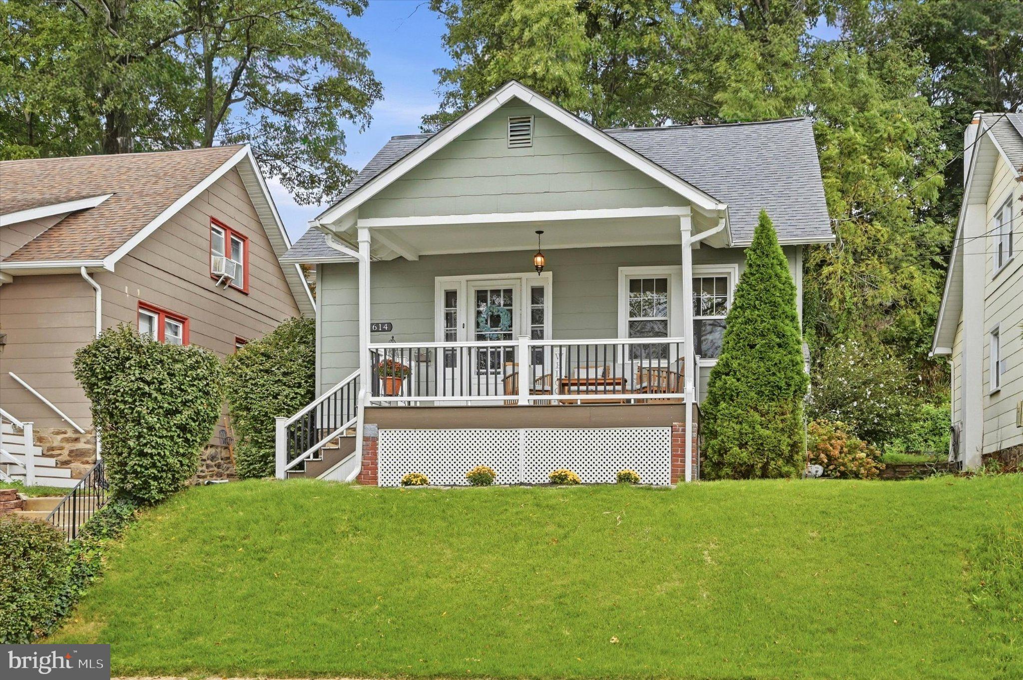 614 ROBERTS AVENUE