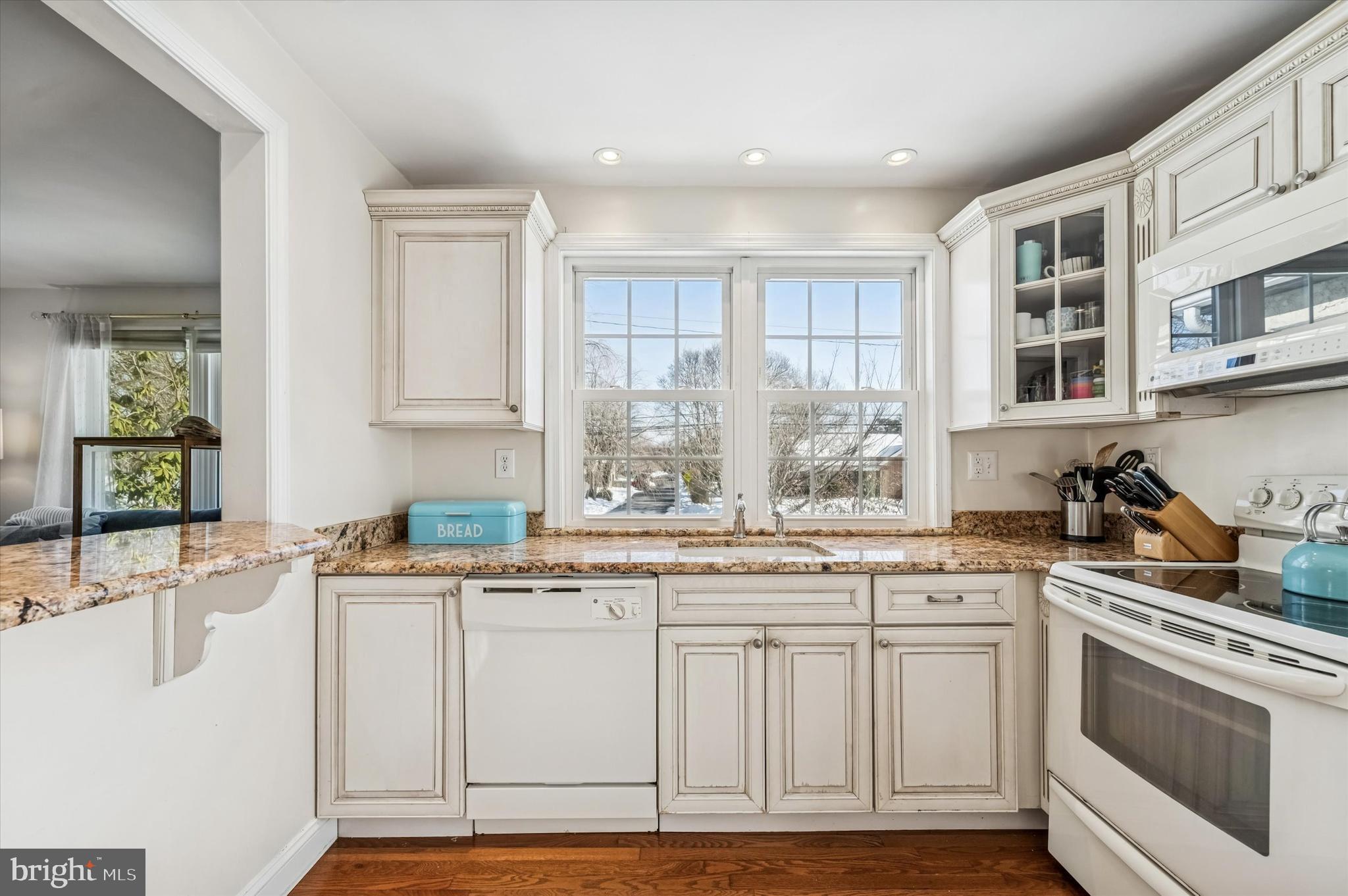 GARDEN CITY - Residential