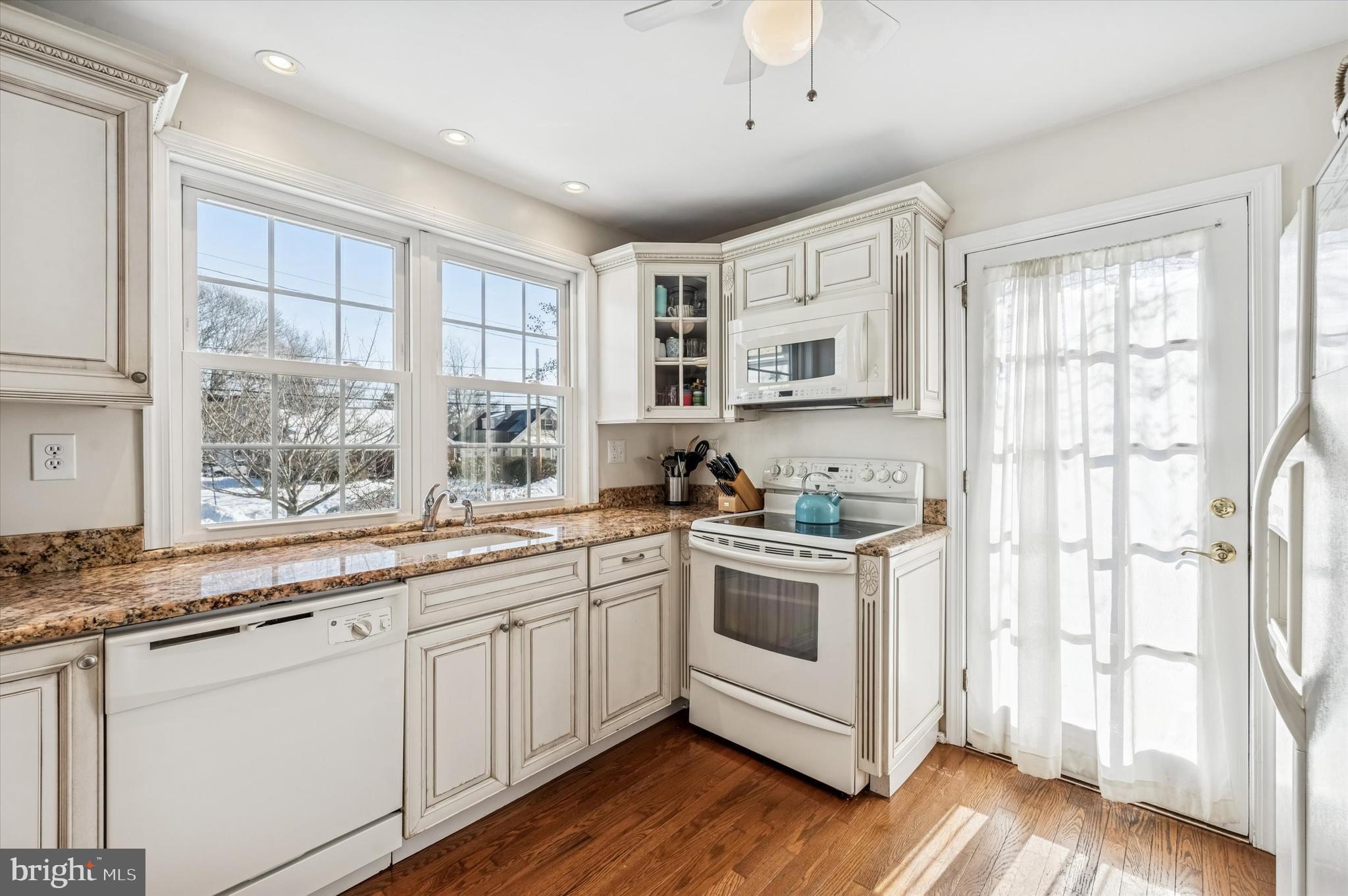 GARDEN CITY - Residential