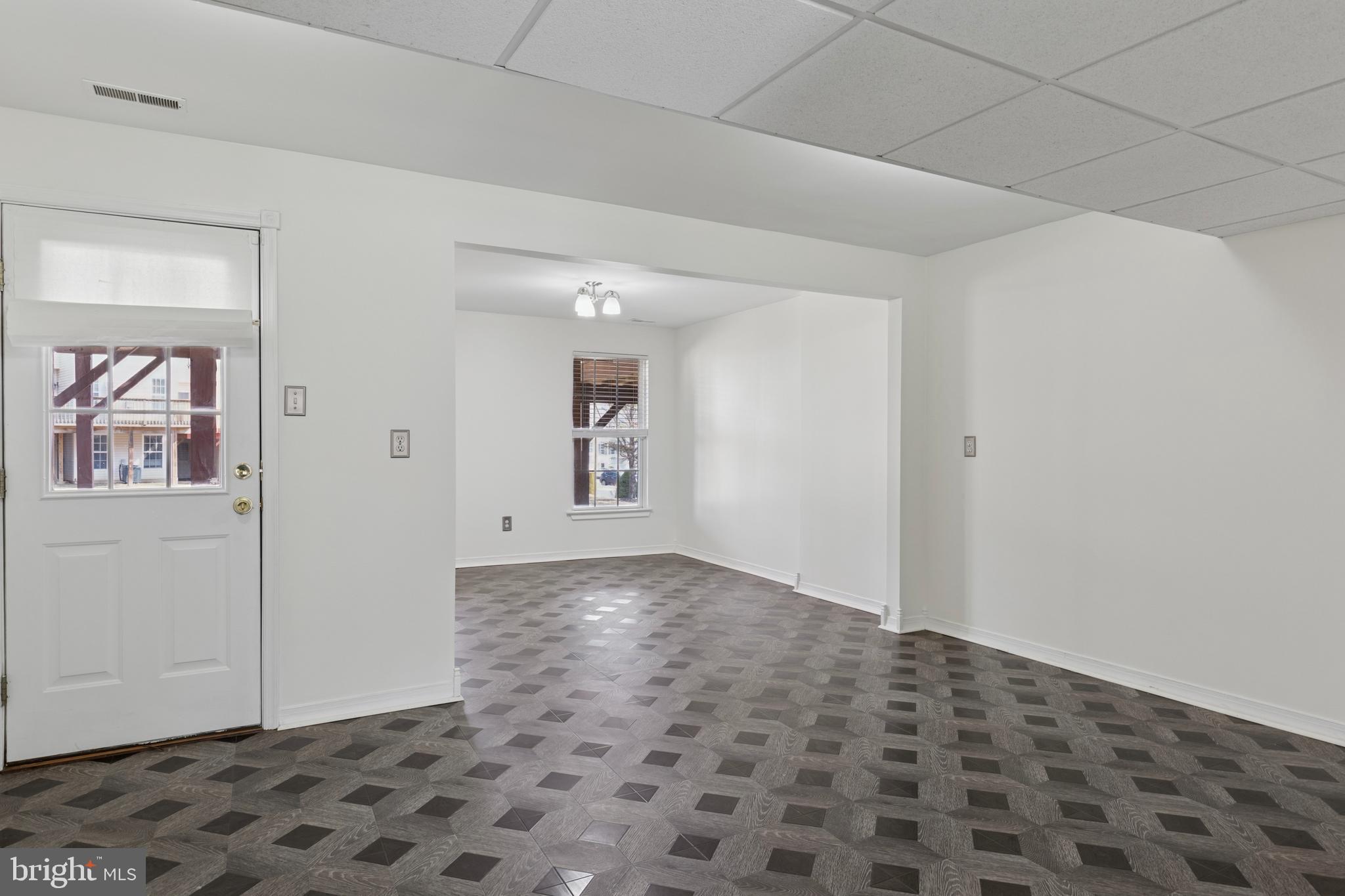 TERRACE AT MONTGOM - Residential Lease