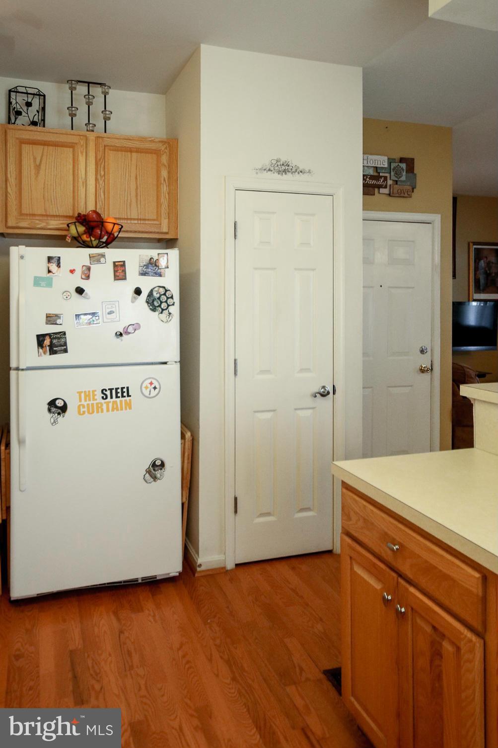 THE COMMONS ON WILLIAM SQUARE - Residential