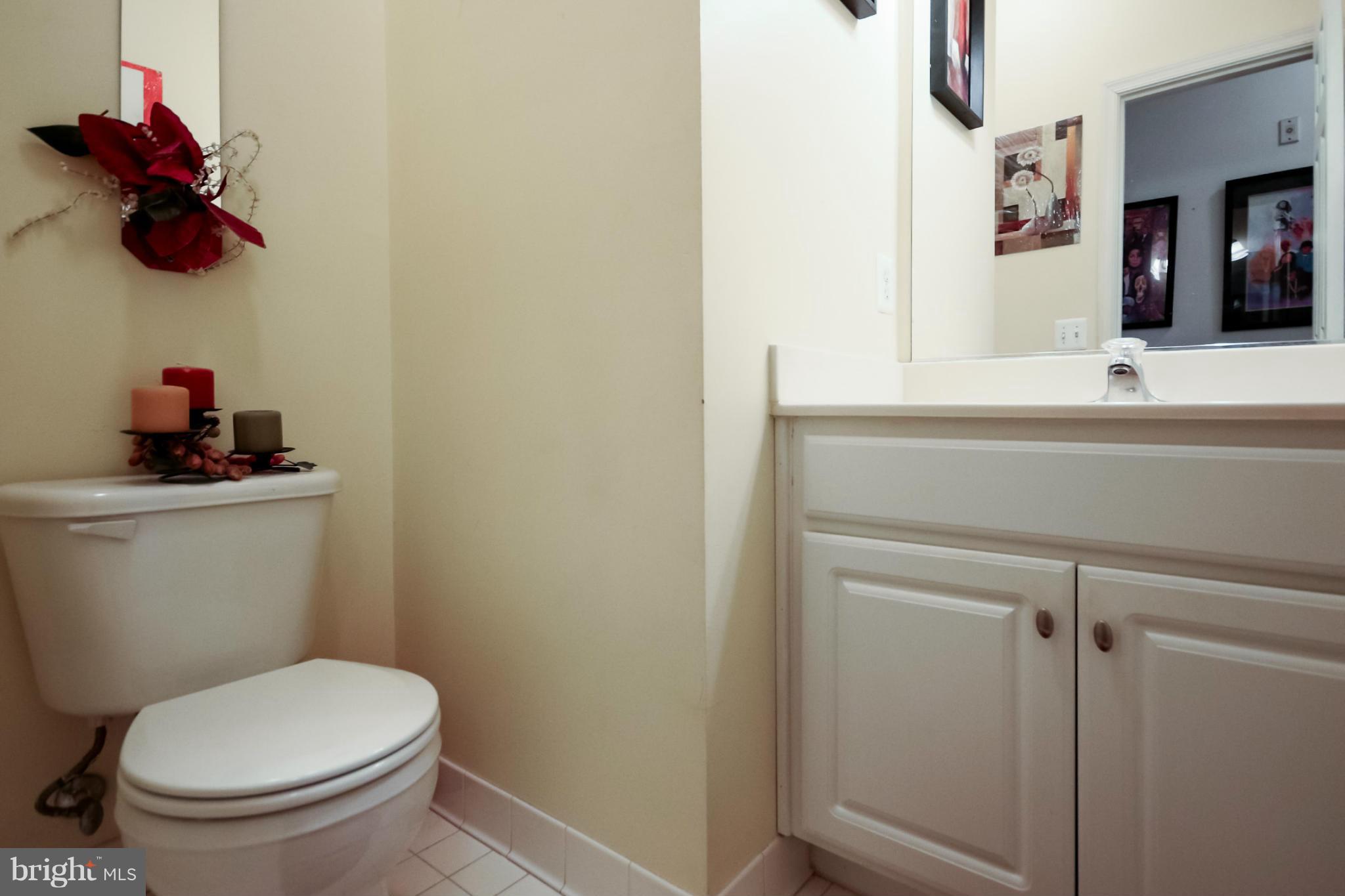 THE COMMONS ON WILLIAM SQUARE - Residential