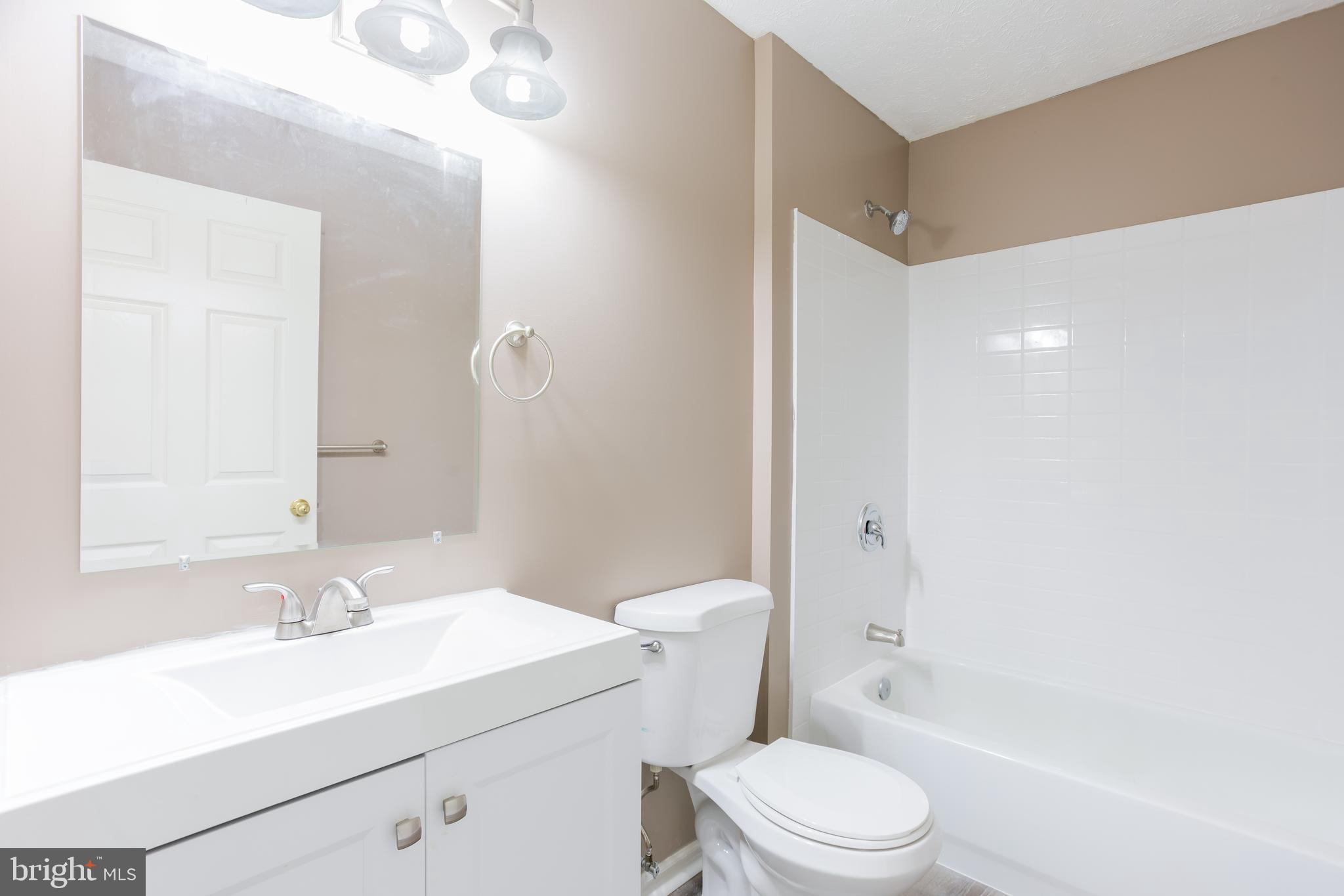 SWAN MEADOWS - Residential Lease