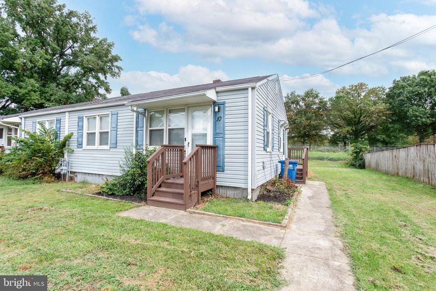 Affordable well maintained  semi detached rental in the heart of Aberdeen. Featuring  3 bed 2 full bath with gorgeous new LVP flooring in common areas and lush carpet in bedrooms. Large kitchen with 36 inch cabinets.  Updated bathrooms featuring subway tile and new vanities. Other upgrades include new light fixtures and fresh paint. Large flat backyard!  Apply today!