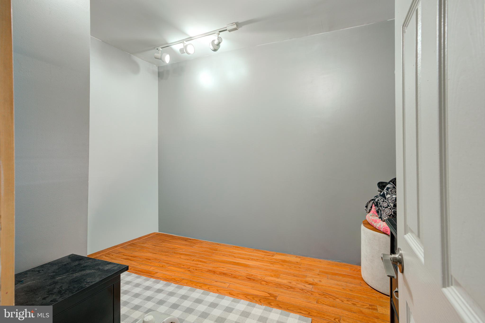 BURHOLME - Residential