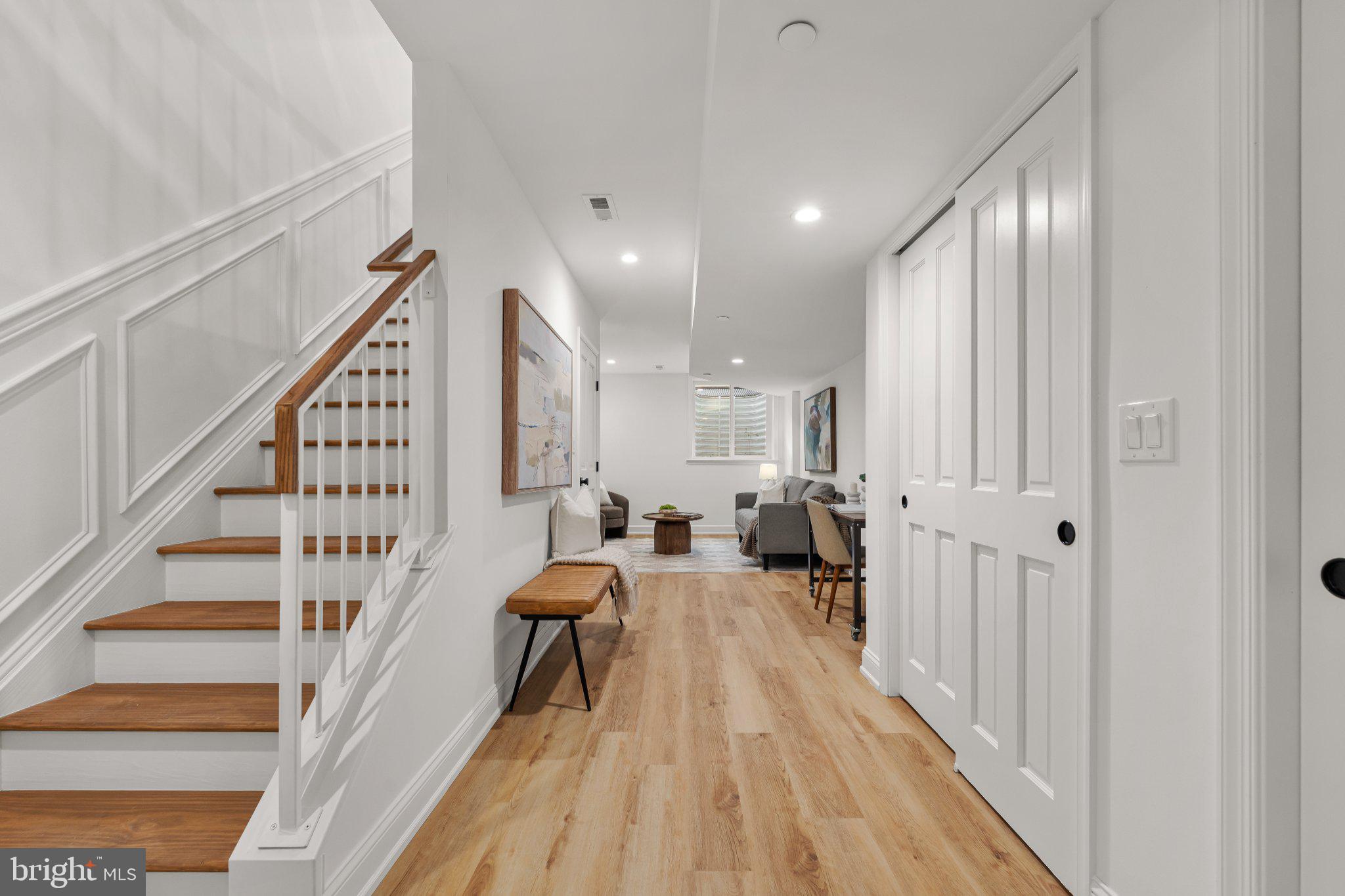 POINT BREEZE - Residential