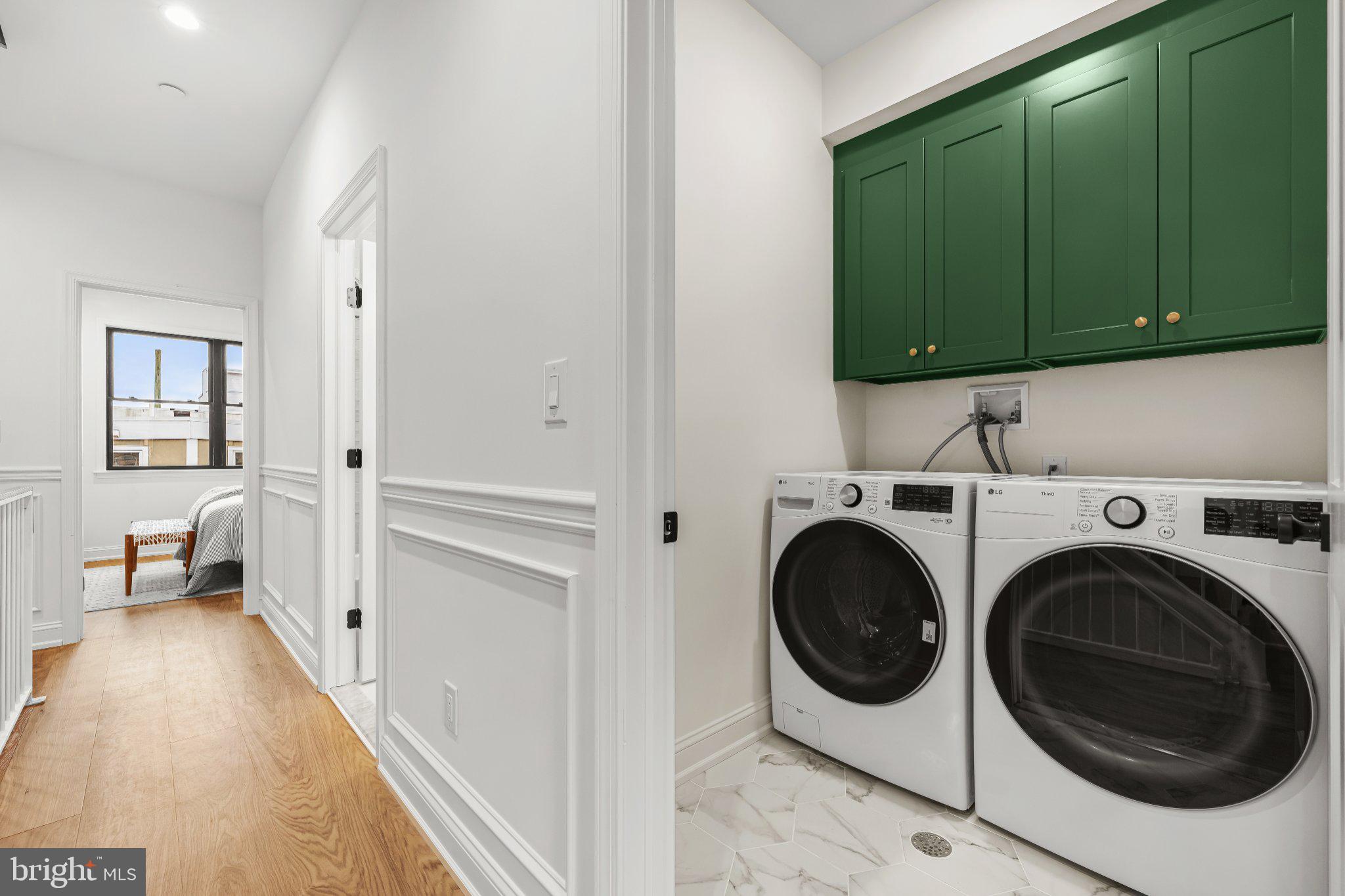 POINT BREEZE - Residential