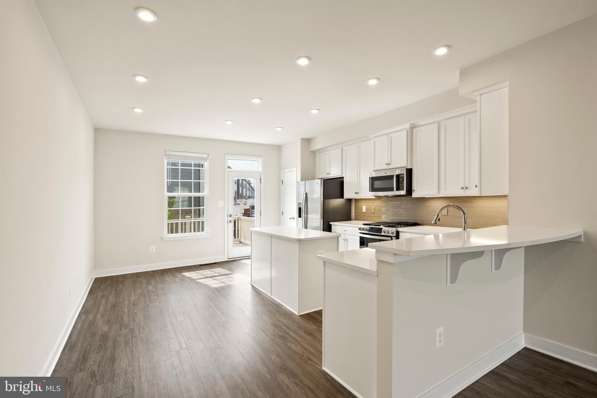 FOSTER'S GLEN - Residential Lease