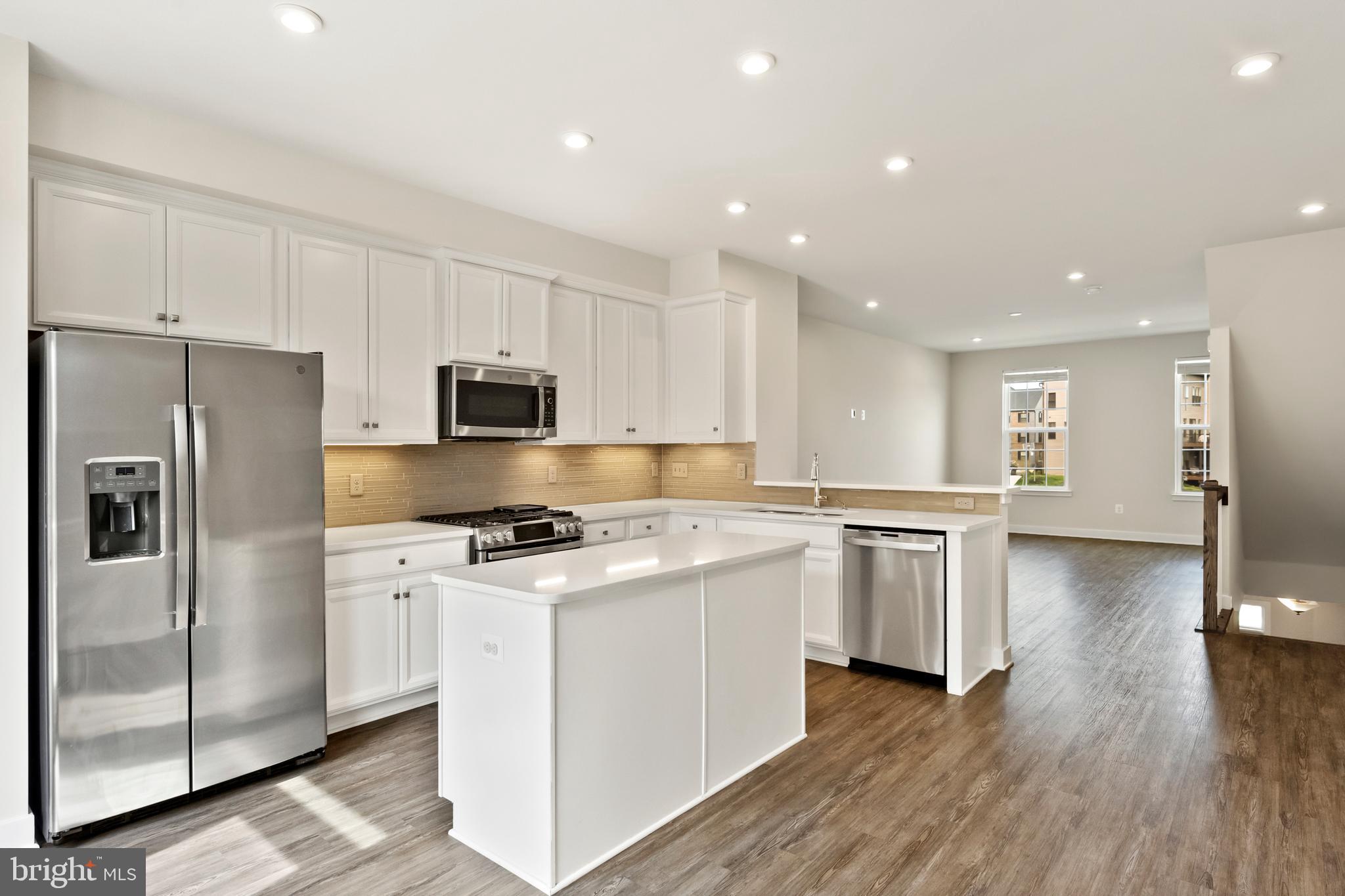 FOSTER'S GLEN - Residential Lease