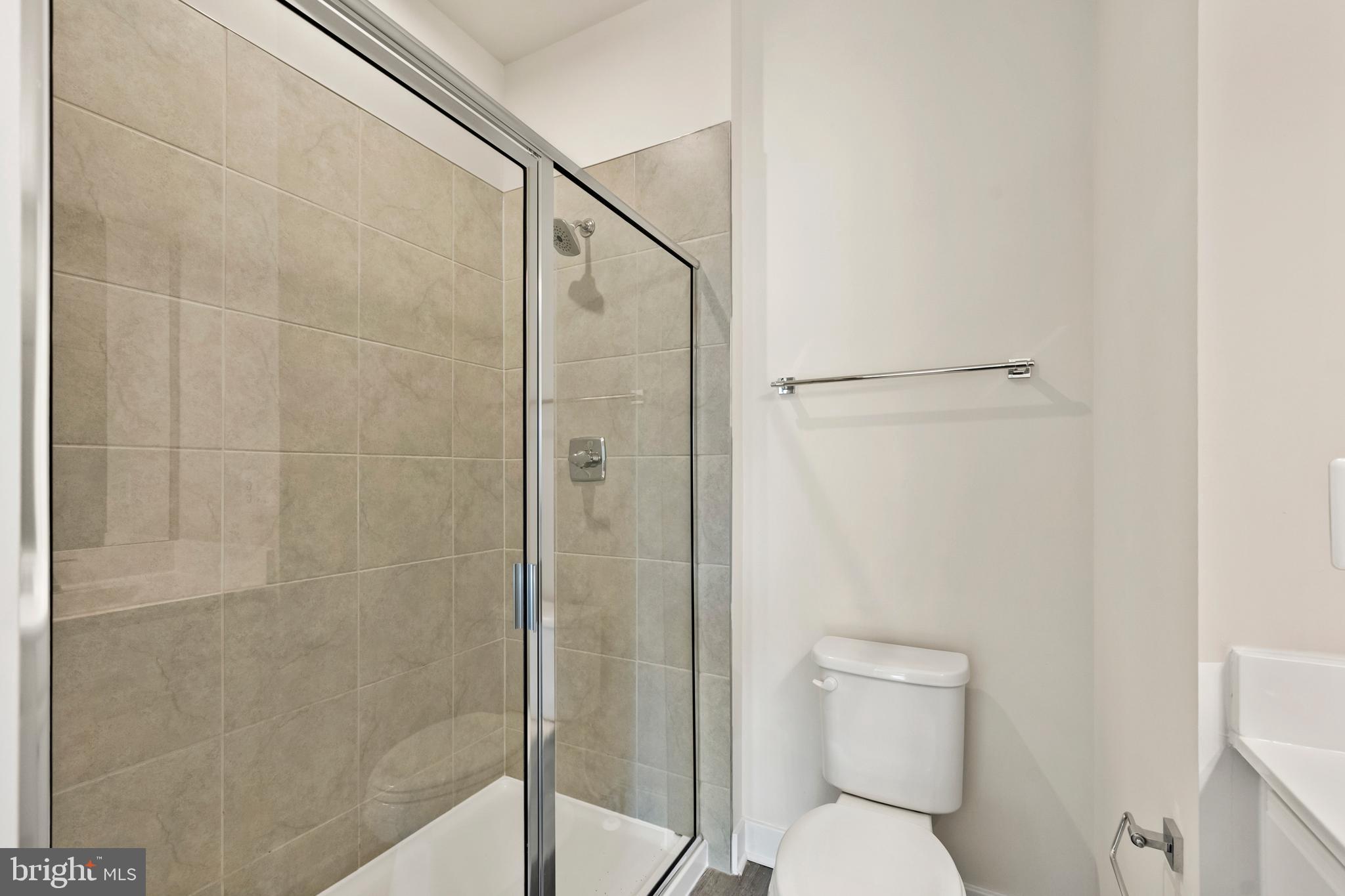 FOSTER'S GLEN - Residential Lease