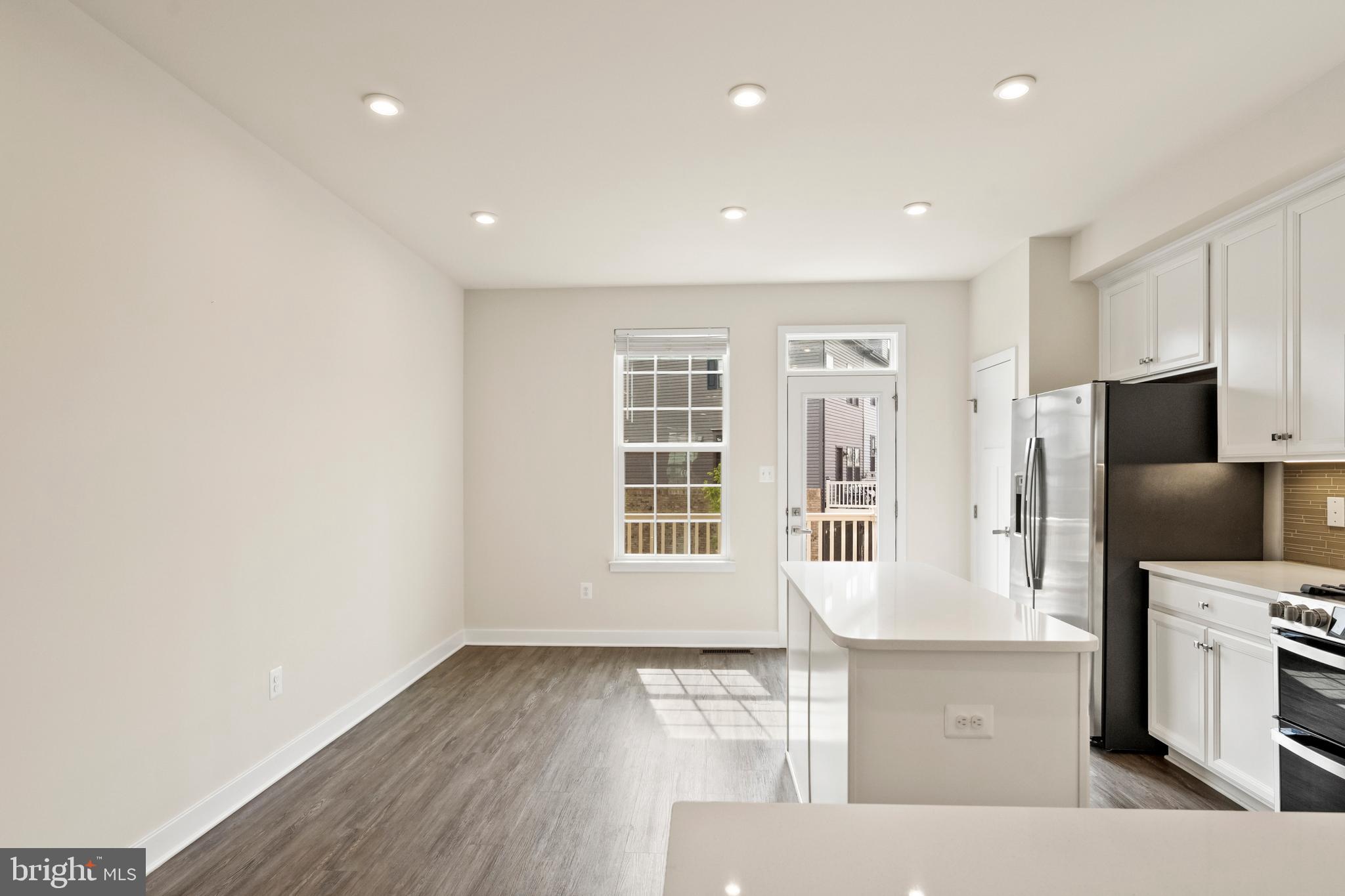 FOSTER'S GLEN - Residential Lease