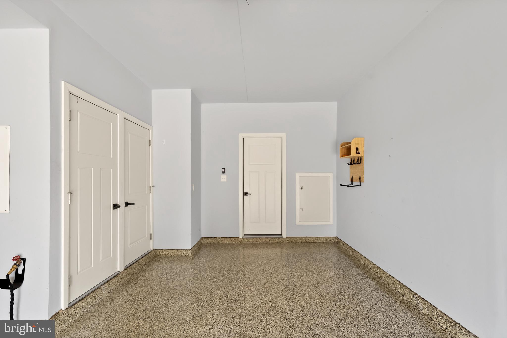 FOSTER'S GLEN - Residential Lease