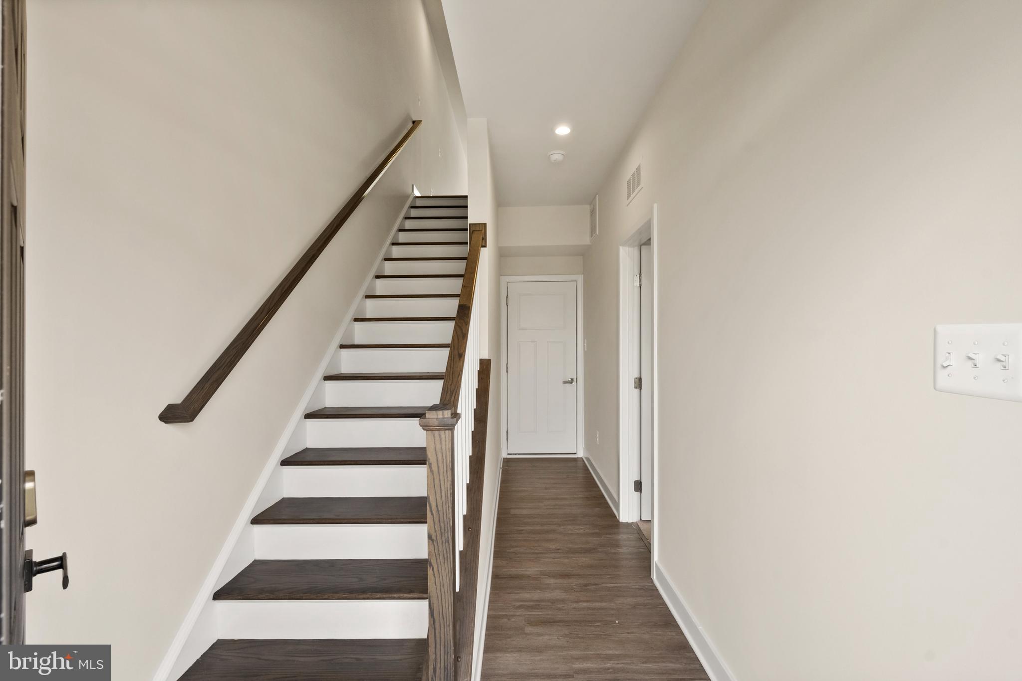 FOSTER'S GLEN - Residential Lease