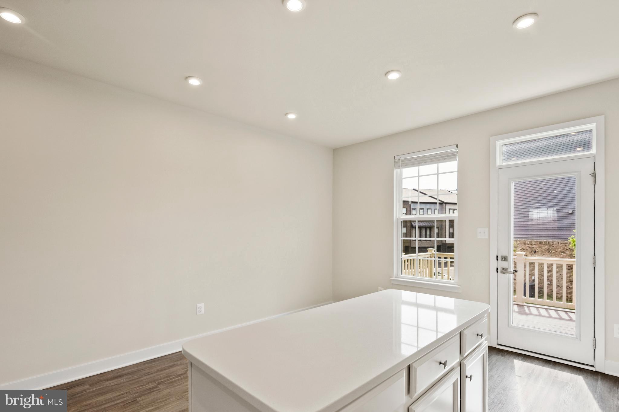 FOSTER'S GLEN - Residential Lease